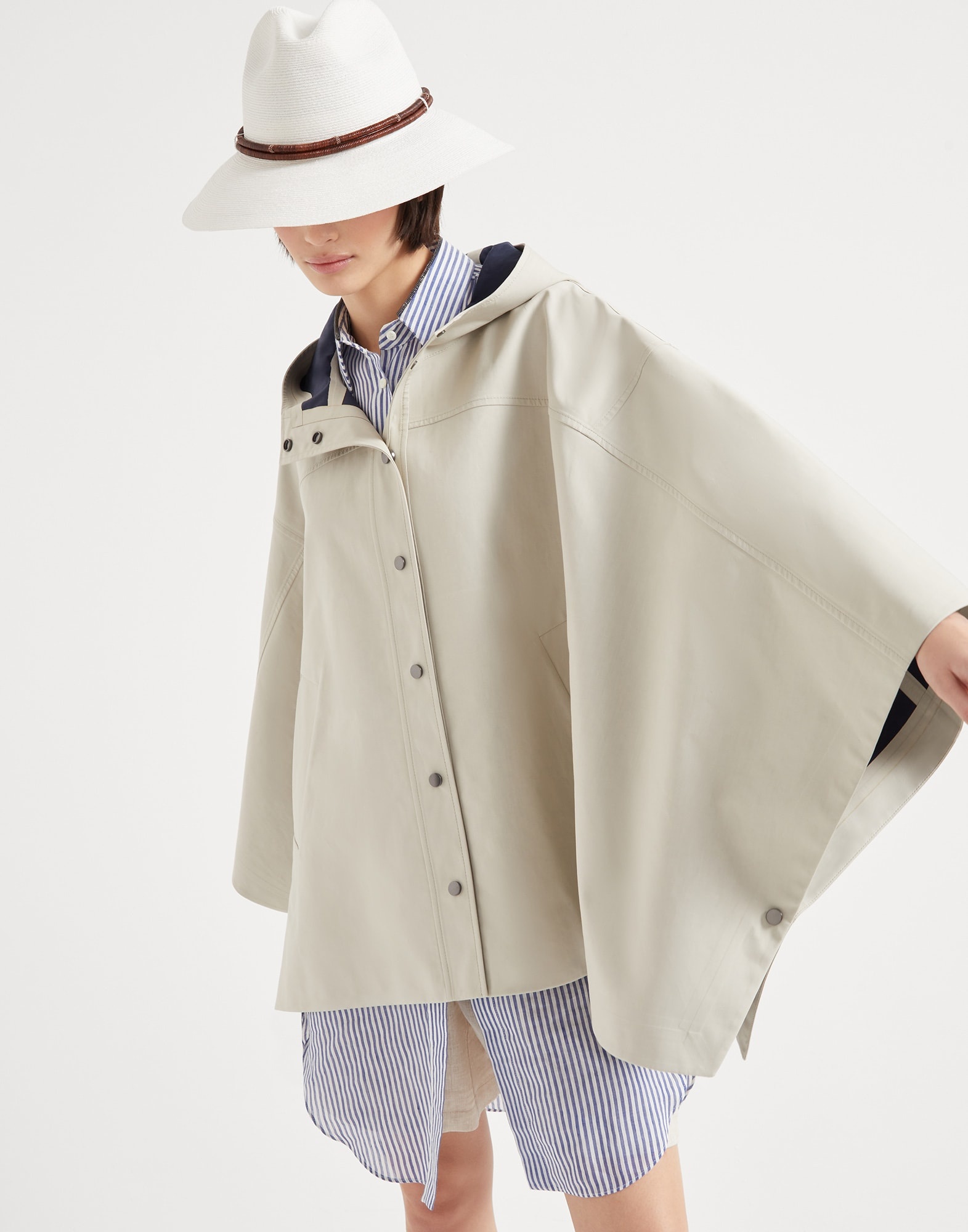 Water-resistant bonded cotton poplin hooded outerwear jacket with heat-bonded seams - 4