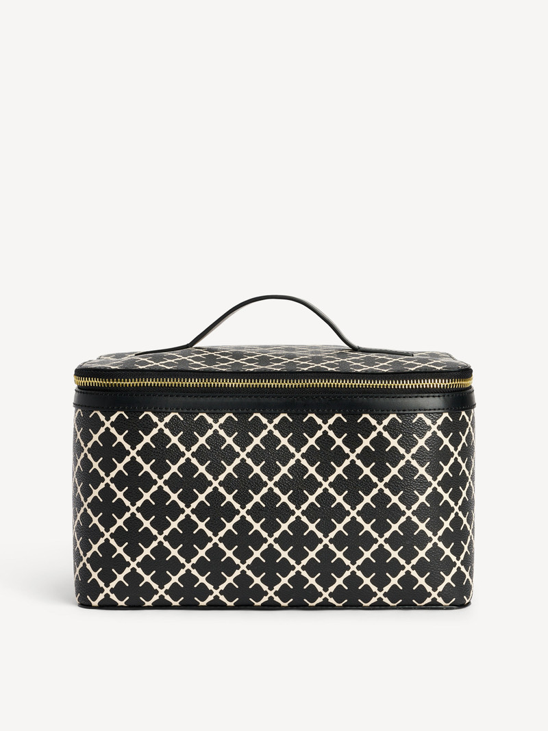 Bae Beauty cosmetics case 1