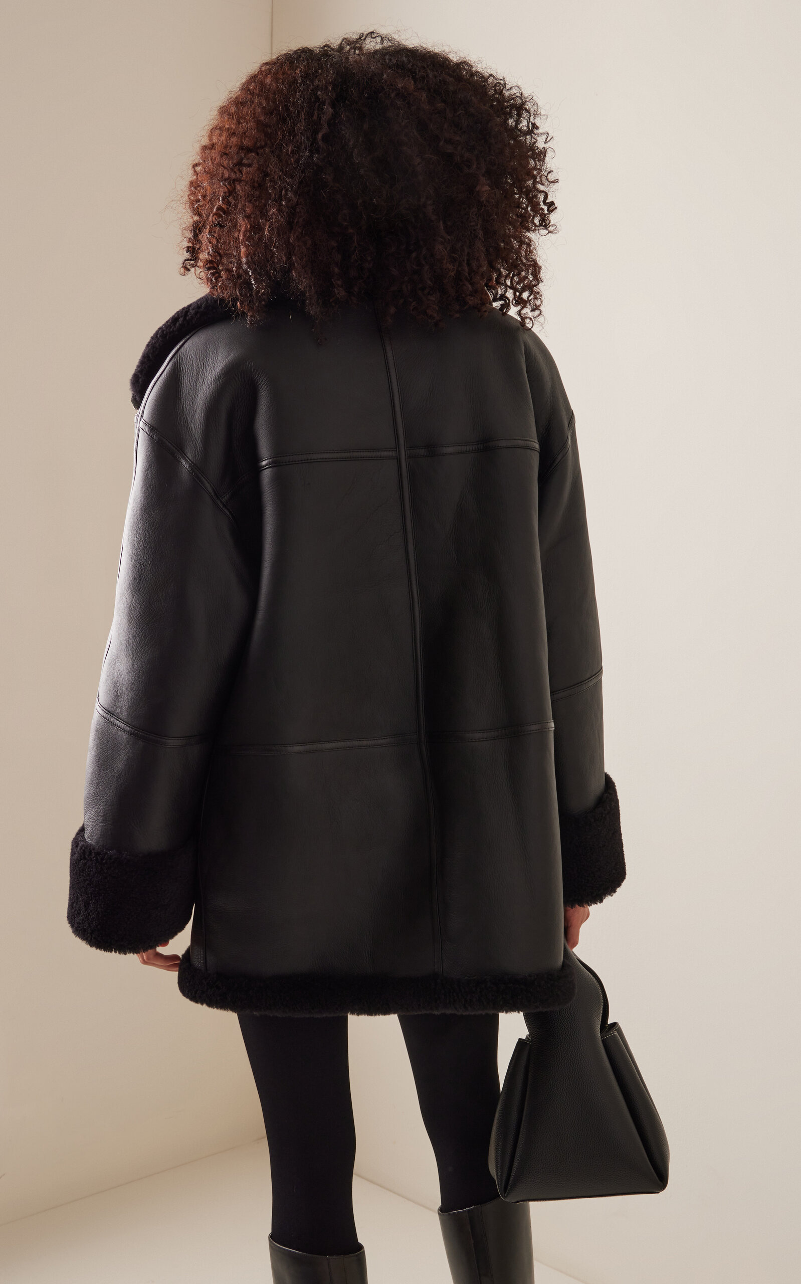 Menfi Oversized Shearling Coat black - 4