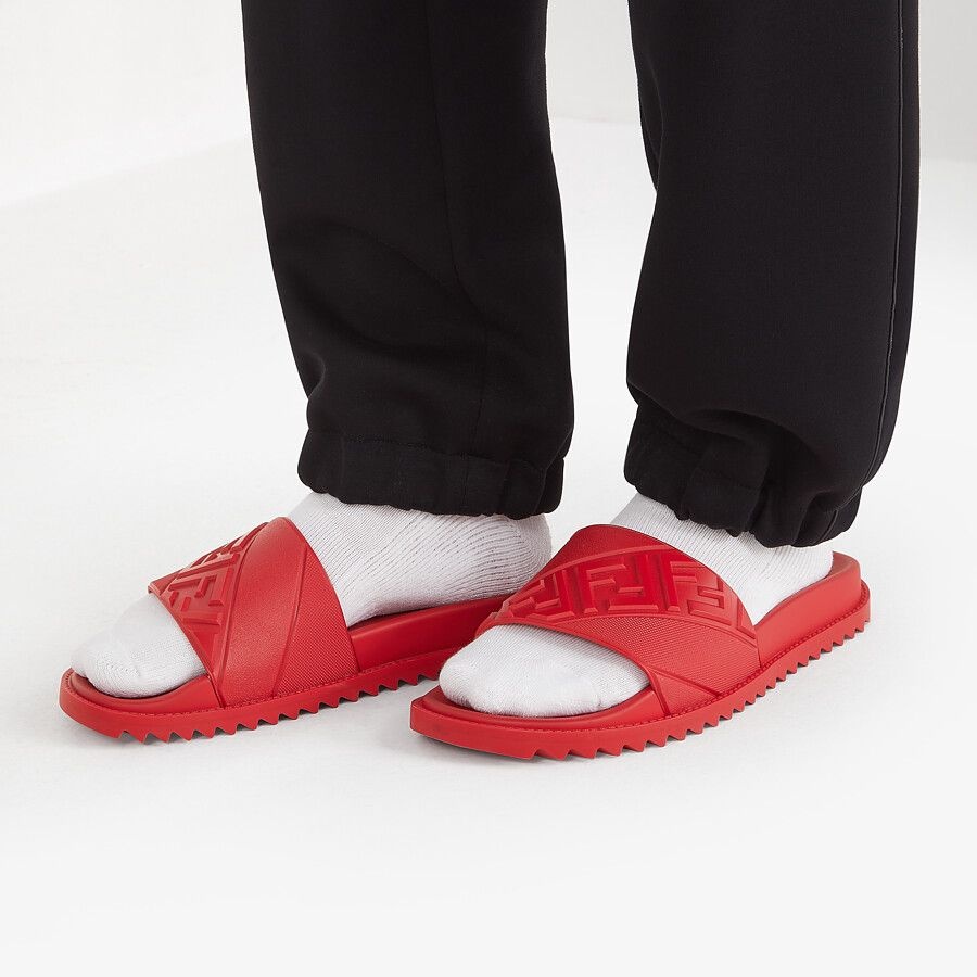 Red rubber slides - 5