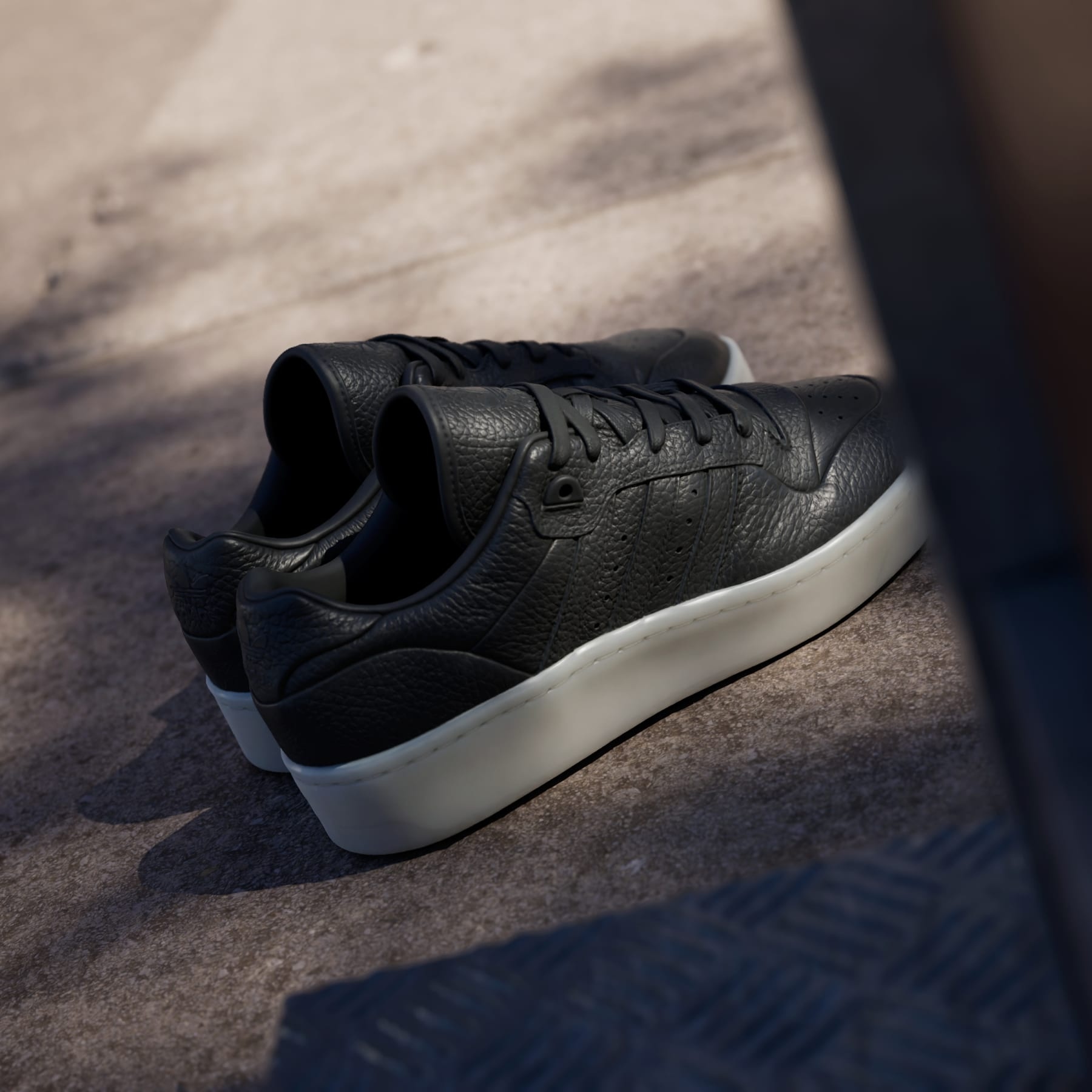 最新☆話題沸騰中☆アディダス☆RIVALRY LUX LOW SHOES☆早めに adidas Rivalry Lux Low Shoes | REVERSIBLE