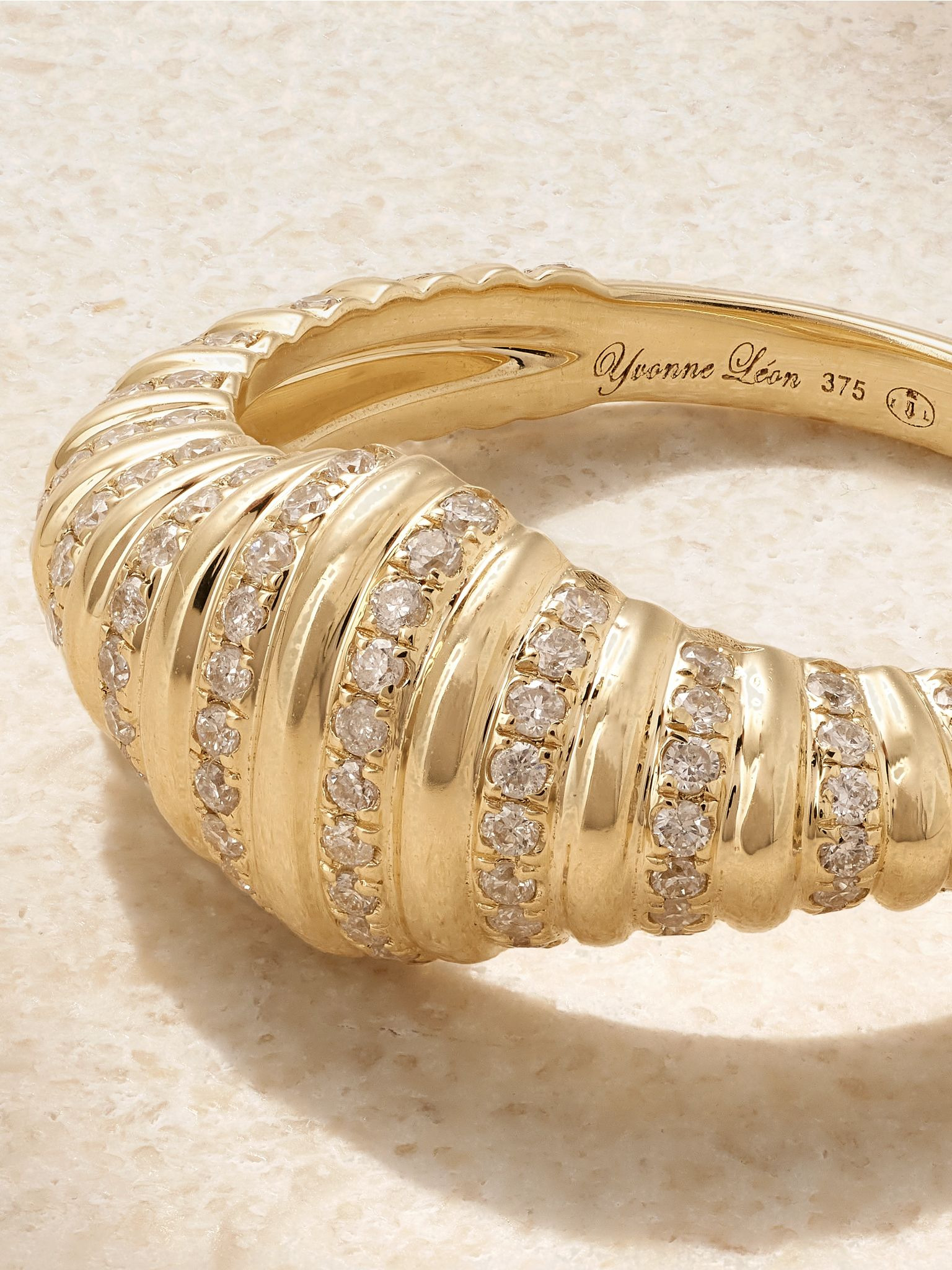 Nano Chevalière Berlingot 9-karat gold diamond ring Gold - 4