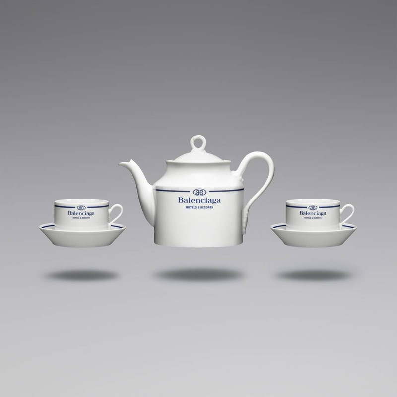 Tea Pot  in White 5