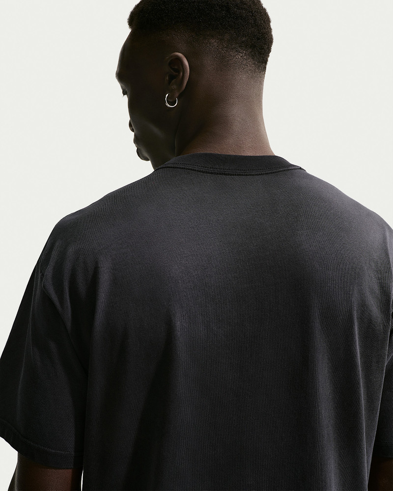 Nike Nike Men's Basketball T-Shirt outlook