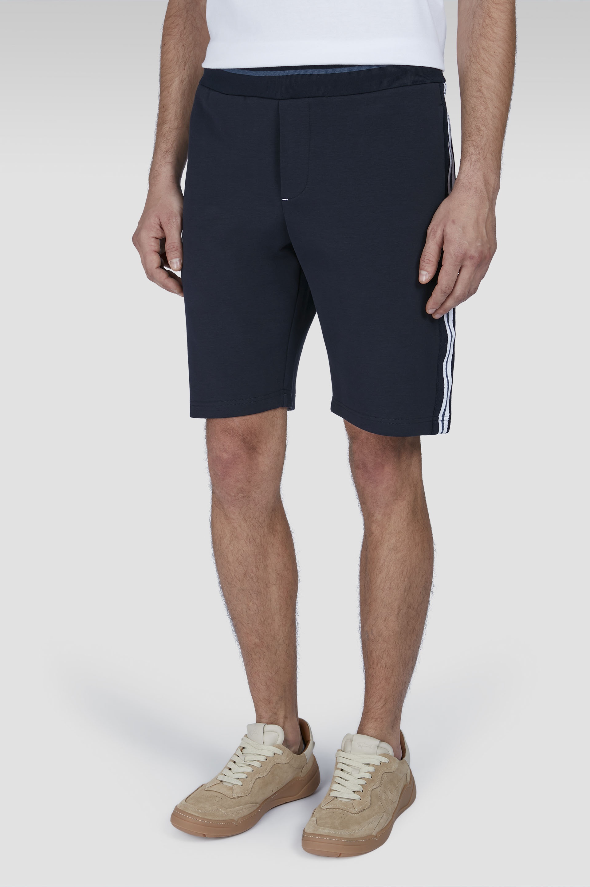 X-SOFT FLEECE SPORTS BERMUDA WITH STRIPED DETAILS - 6