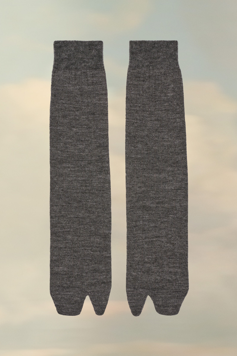 Tabi socks 1