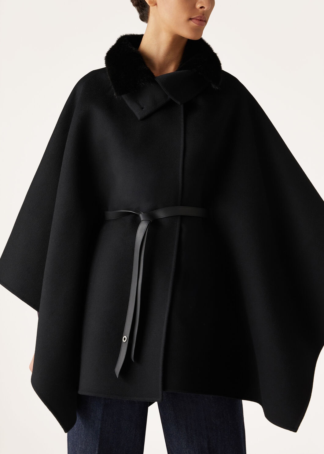 Denice Cape - 4