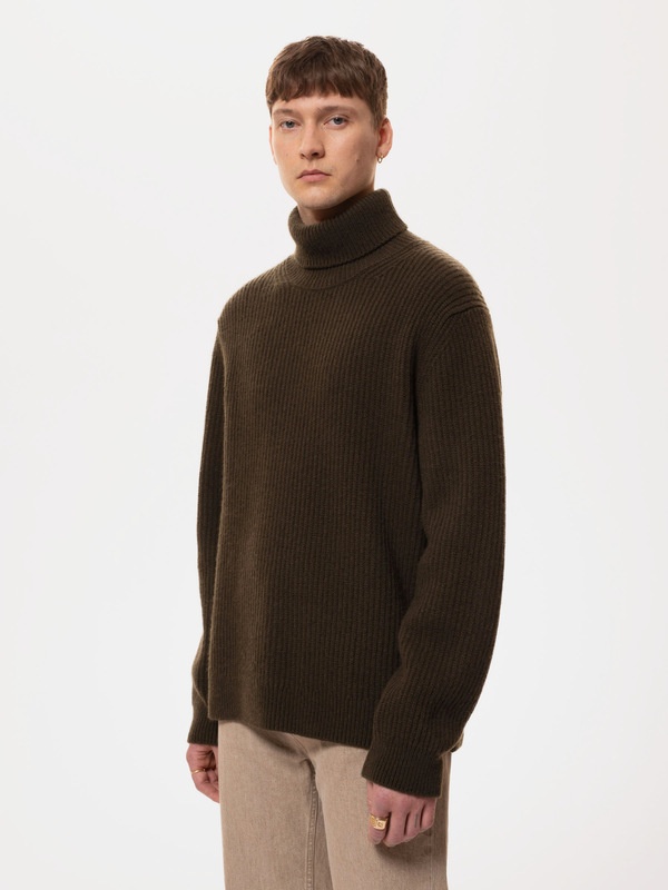 August Rollneck Brown - 6