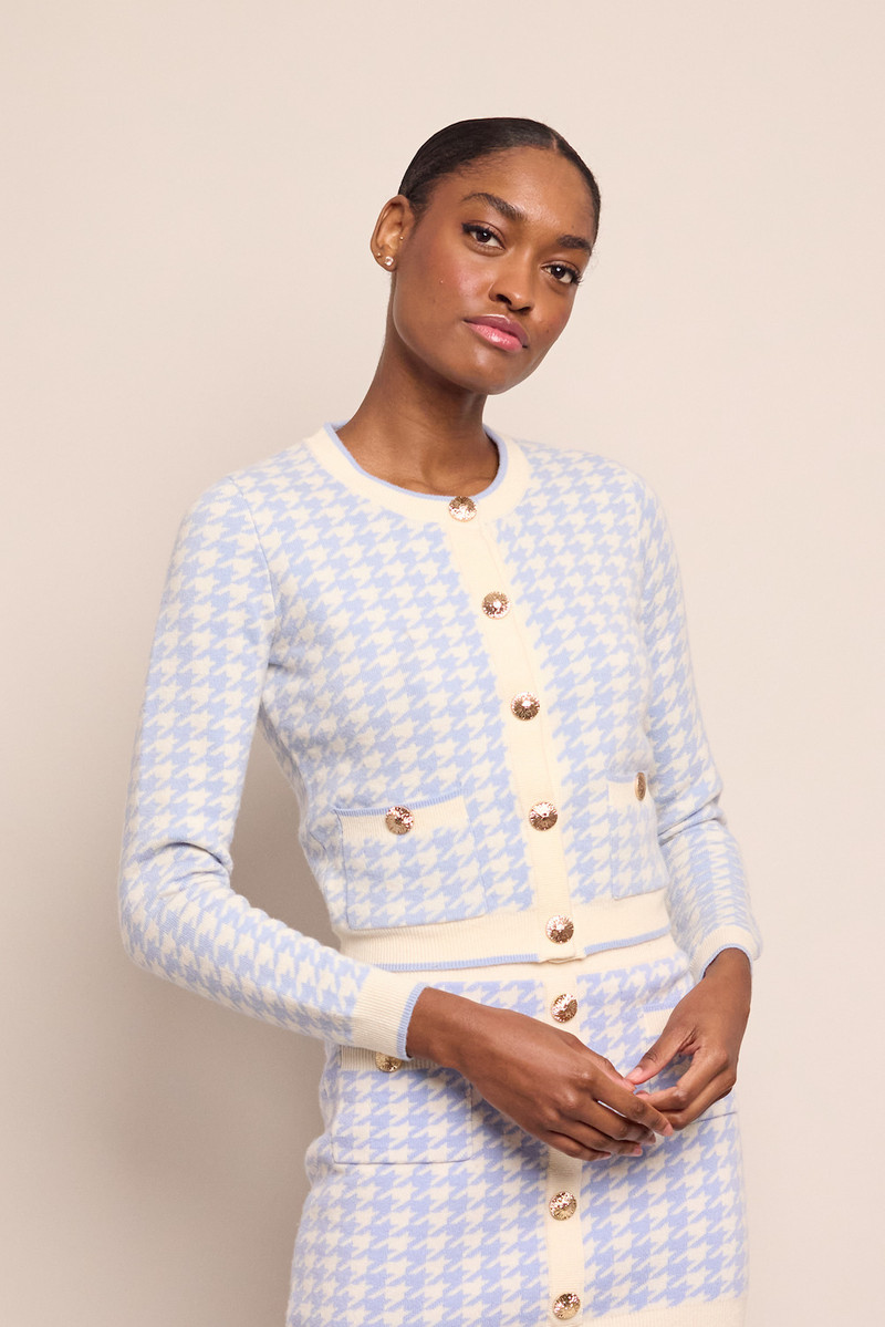 Cara Cara Priscilla Cardigan
Luxe Gold Snaps and Contrast Ivory Trims Elevate this Timeless Crewneck Style outlook