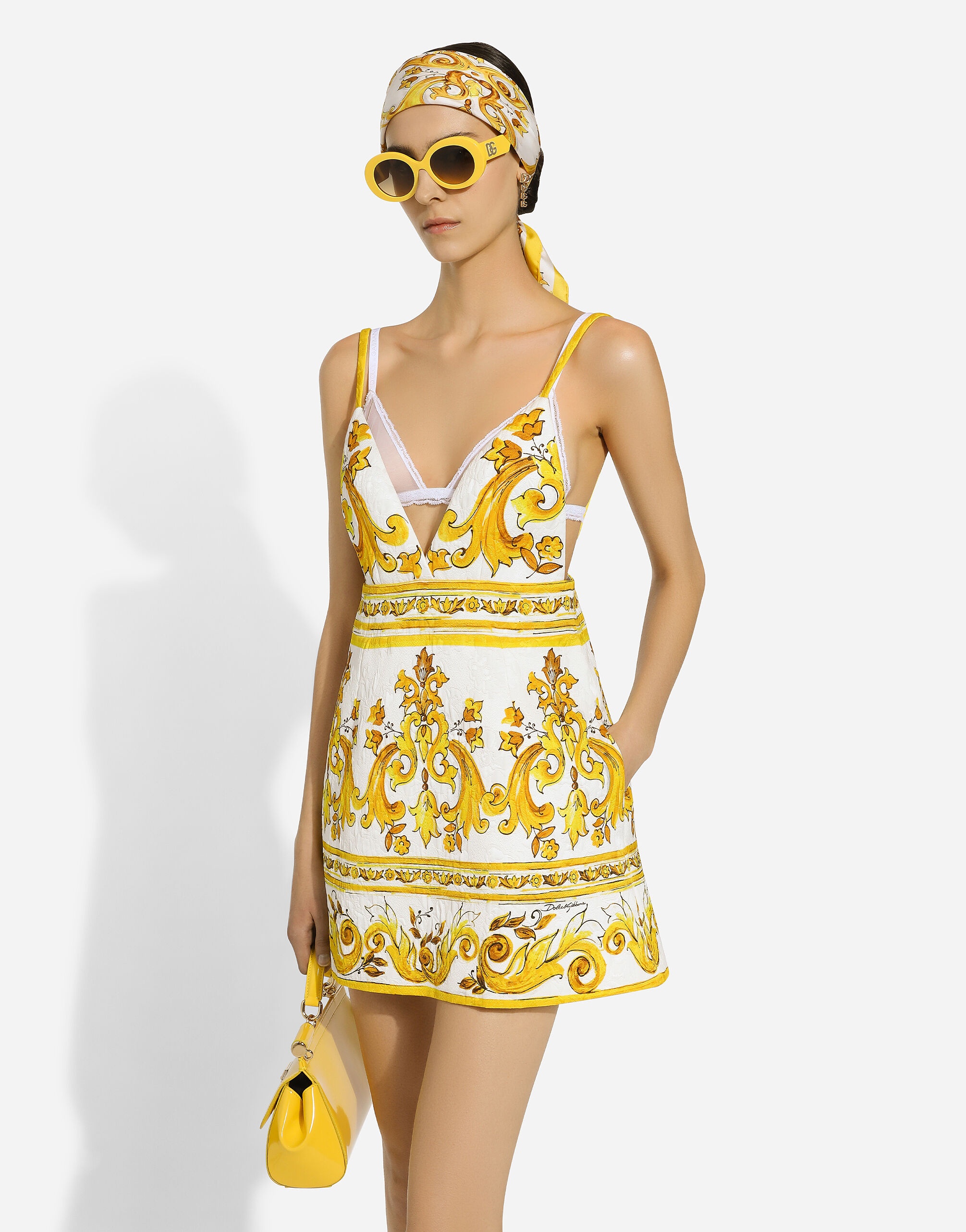 Short majolica-print brocade dress with straps - 4