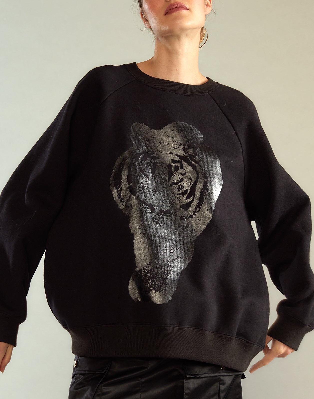 Lioness Crewneck - 1