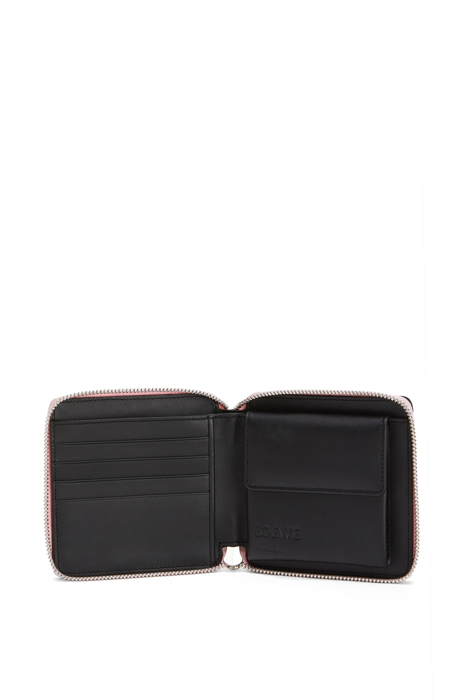 Square zip wallet in calfskin - 3