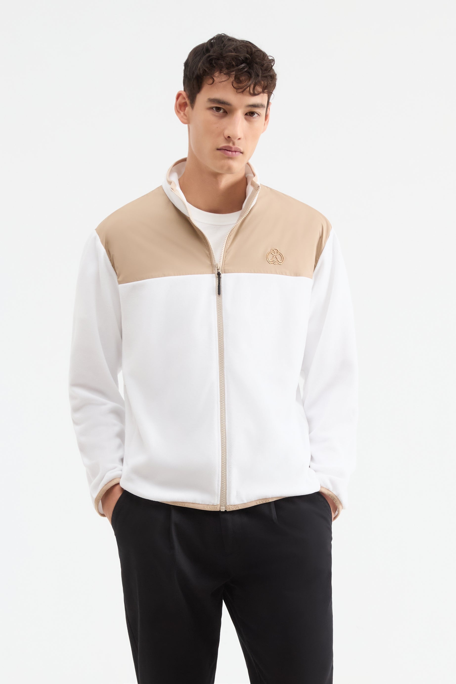 Comox Fleece in White and Beige - 4