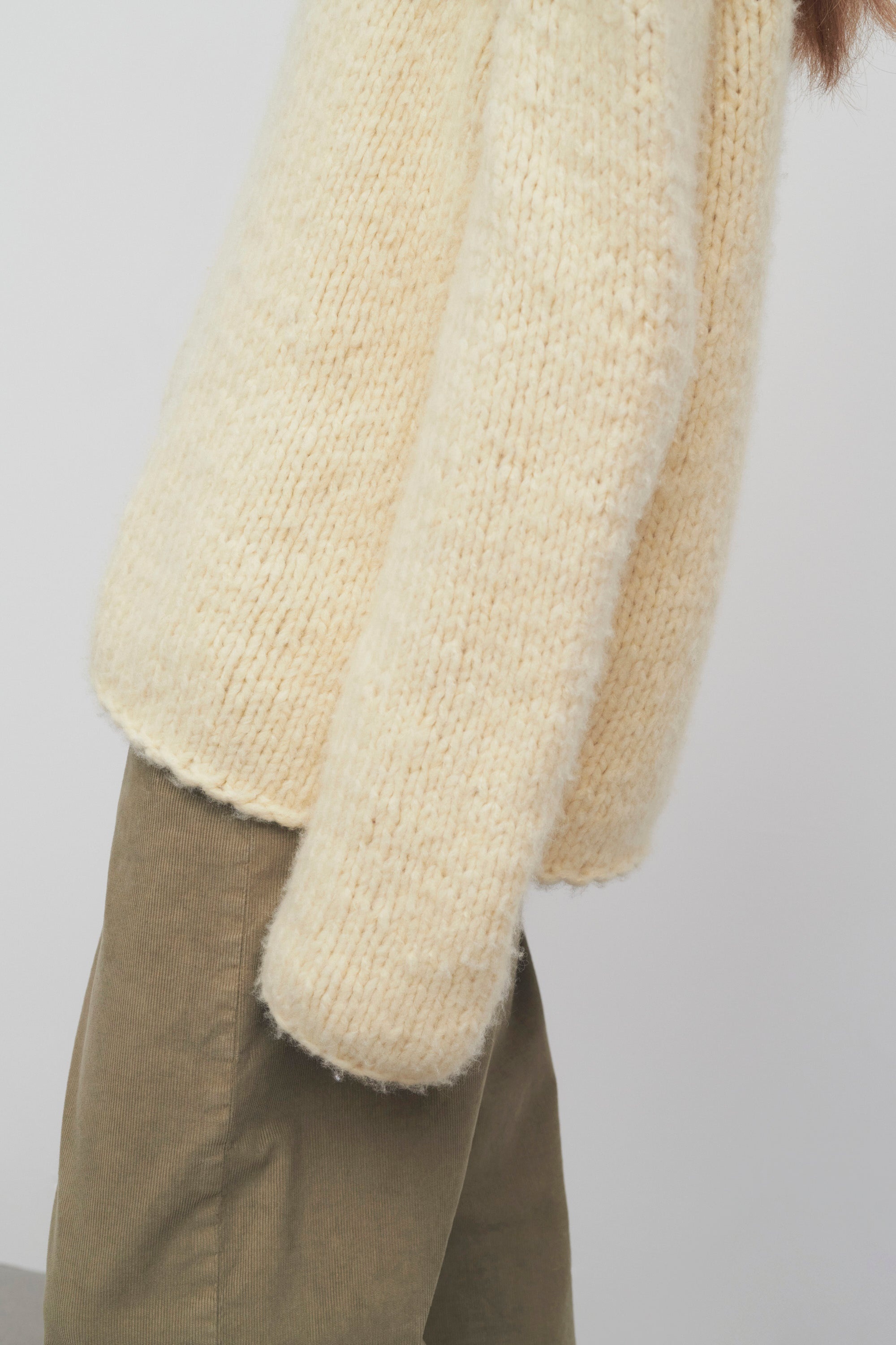Helfi Sweater in Cashmere - 5