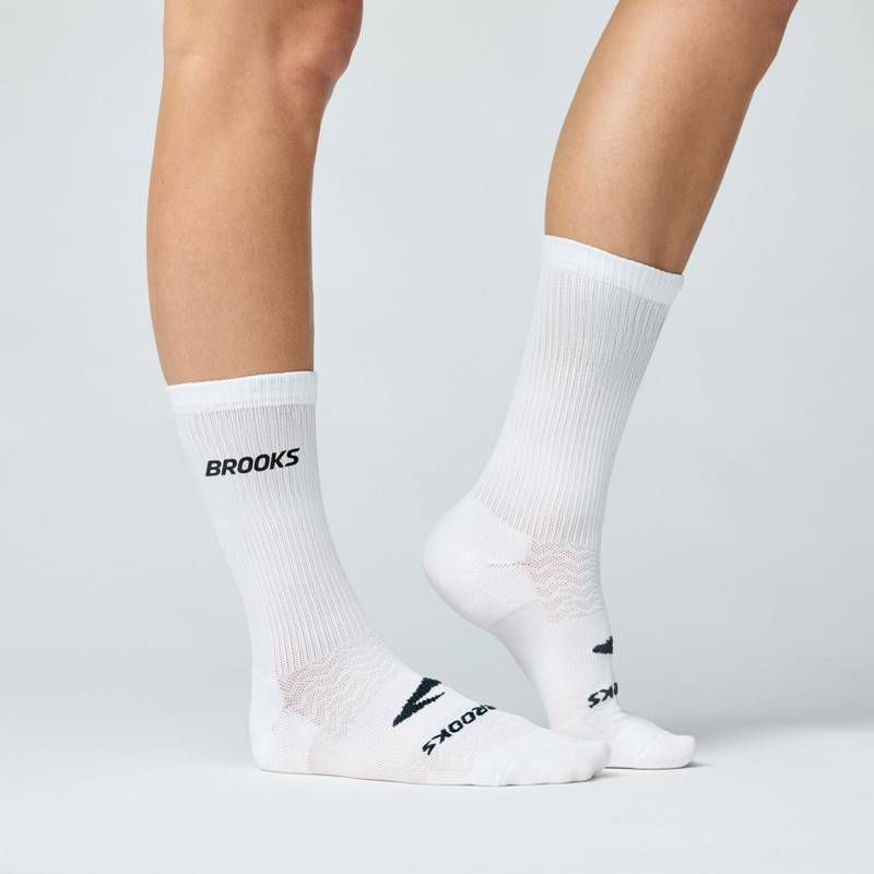 BROOKS Run-In Crew 3-Pack outlook