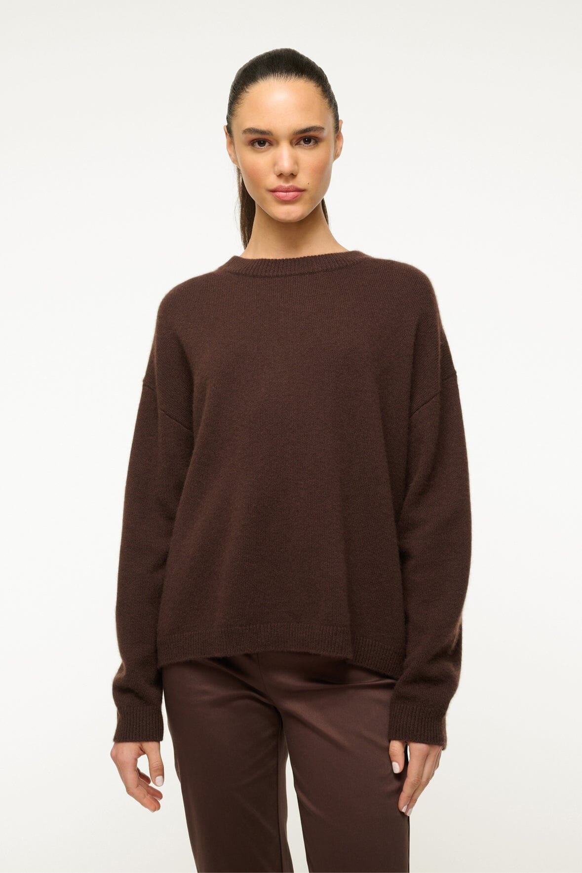 STAUD SERRANO CASHMERE RELAXED CREW DARK CHOCOLATE - 4