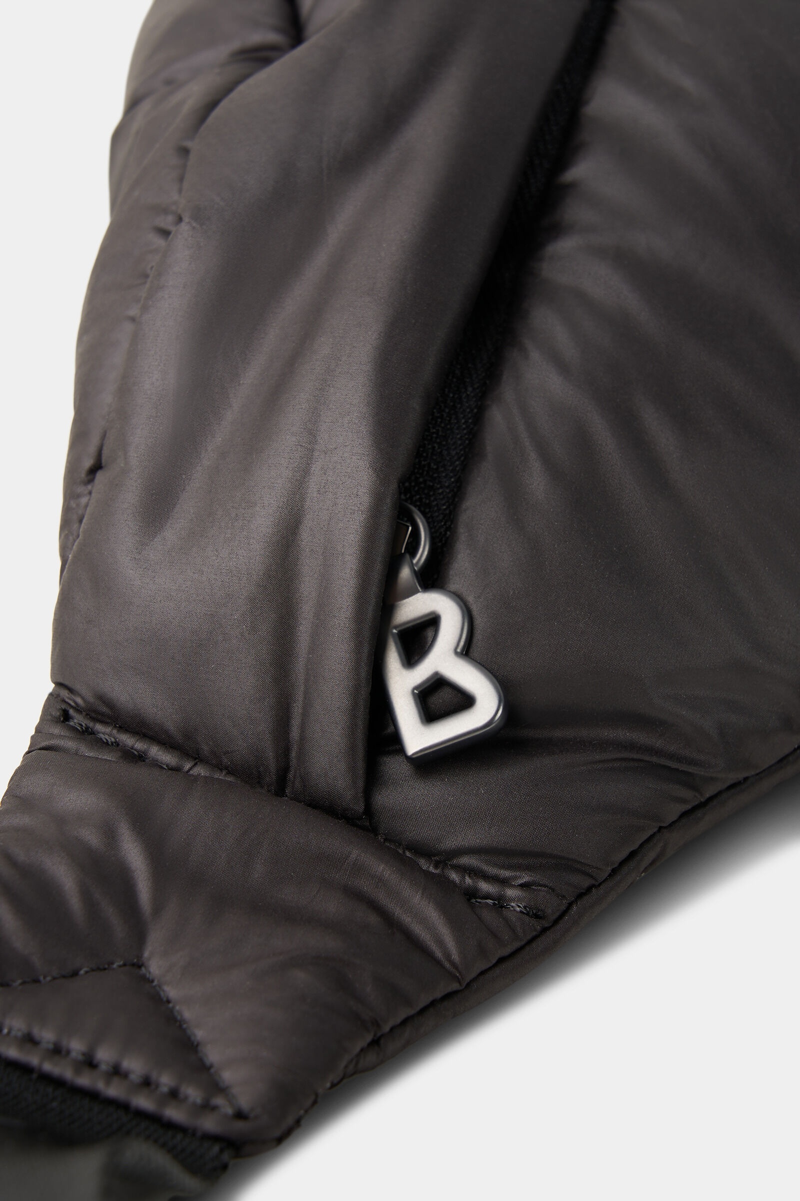 Monarch Tius Belt bag in Black - 5