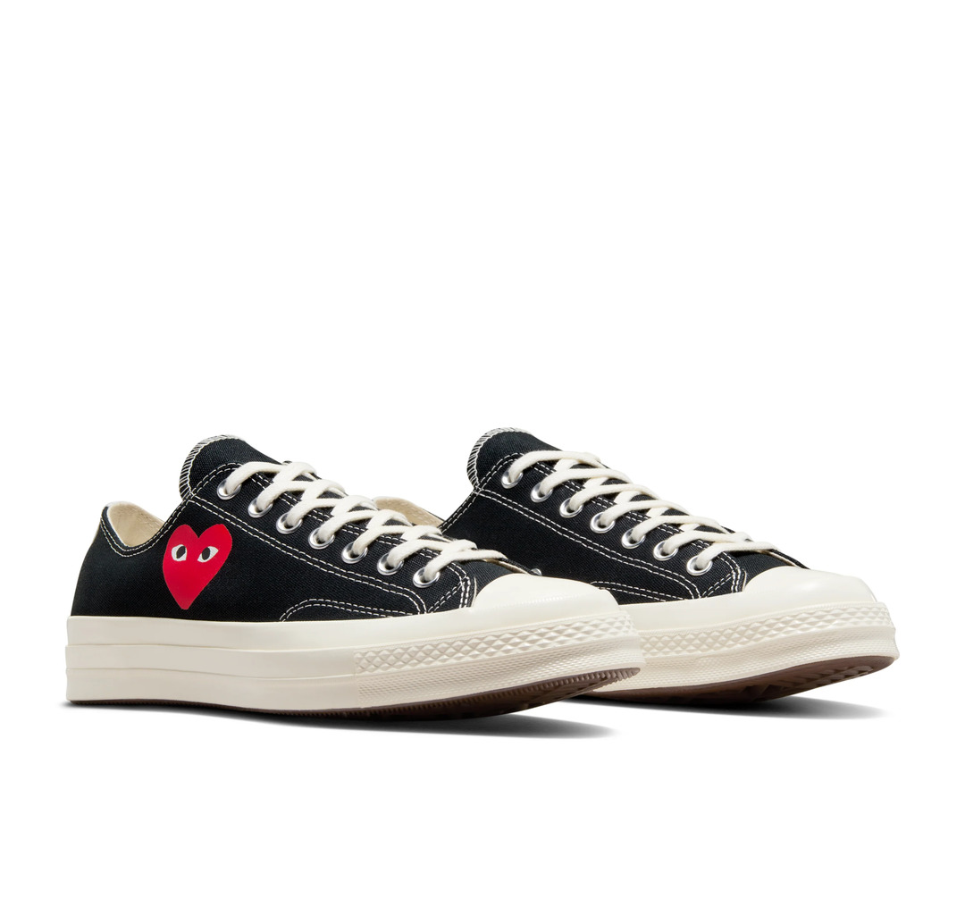 Small Red Heart Chuck Taylor Low Top - 4