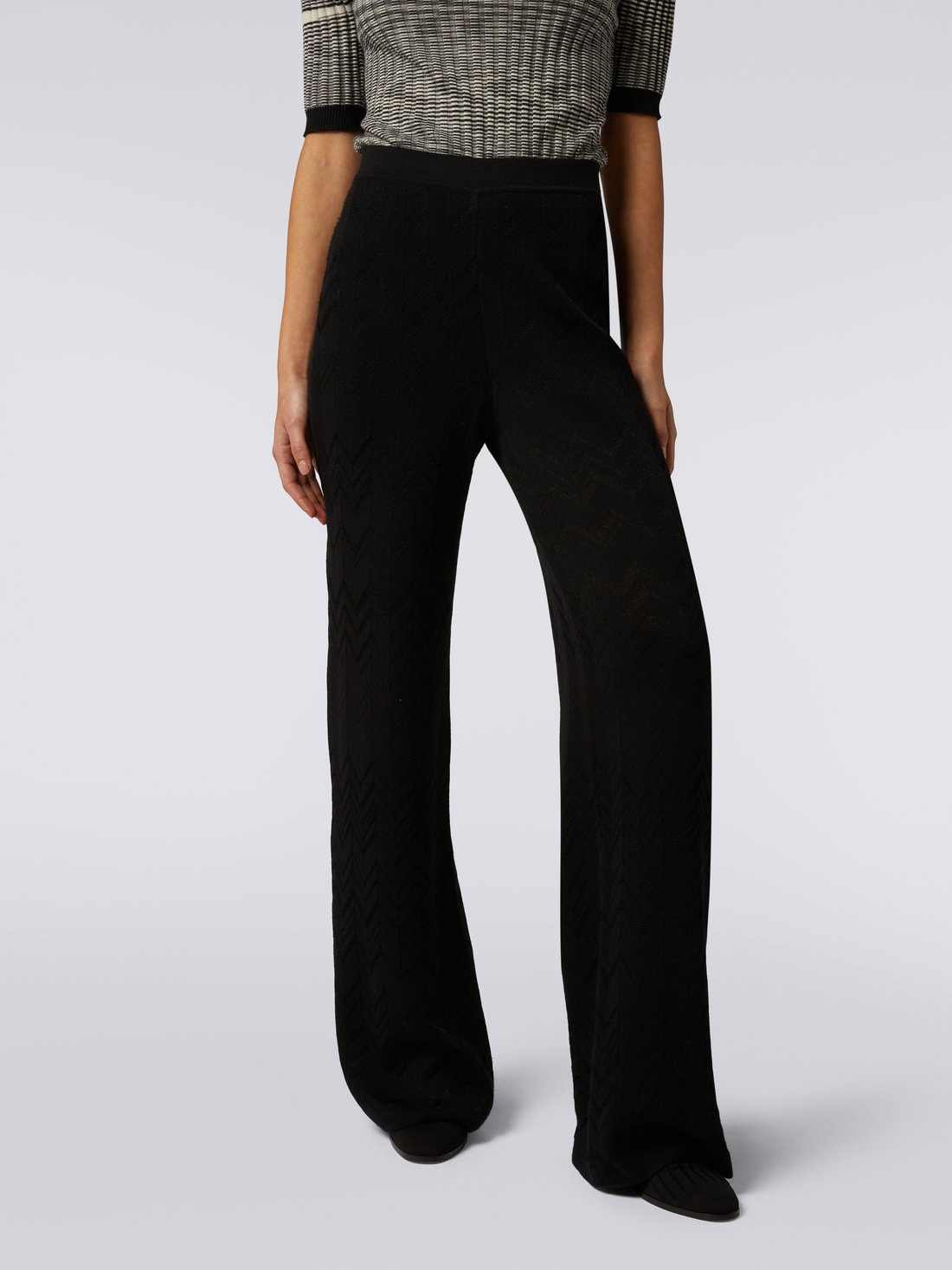 Flared English-ribbed wool and viscose chevron trousers - 5