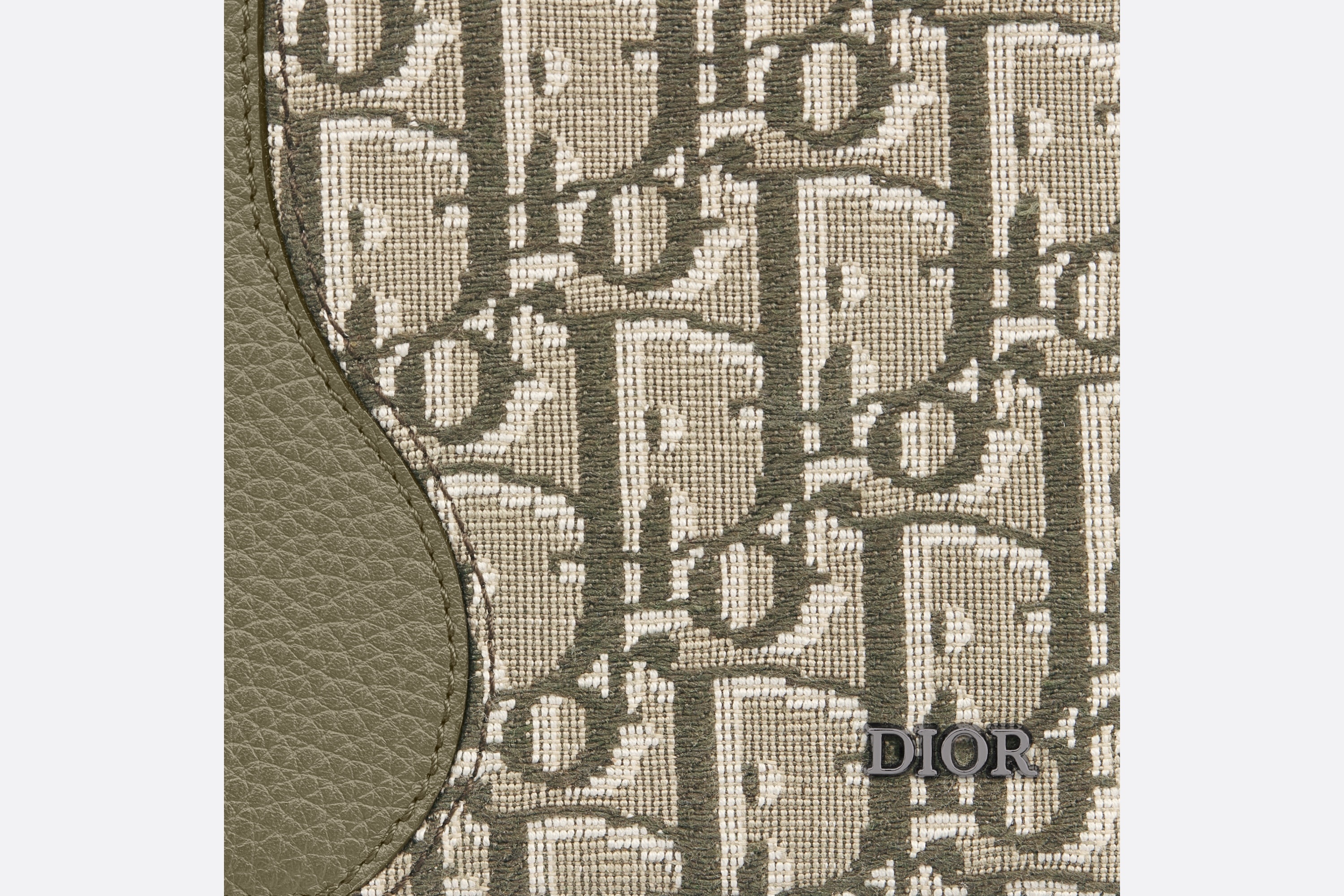 Saddle Bifold Card Holder - 5