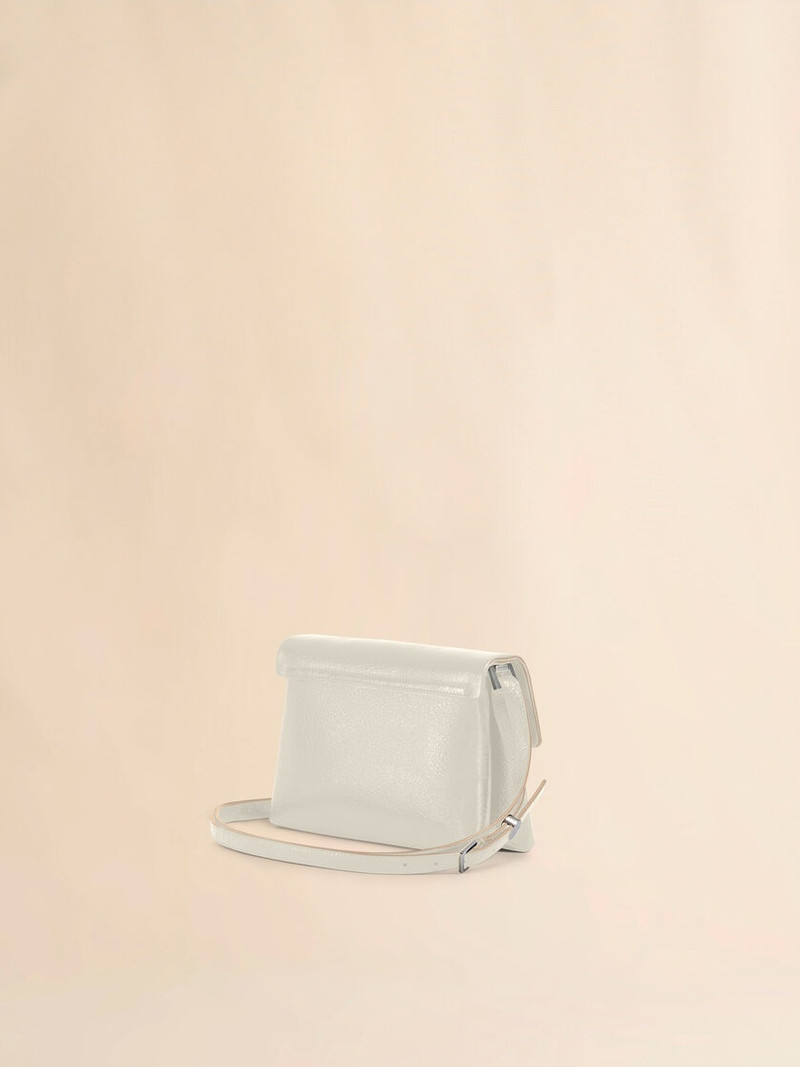 Marni CREAM CRAQUELÉ PATENT LEATHER SMALL ENVELOPE BAG outlook