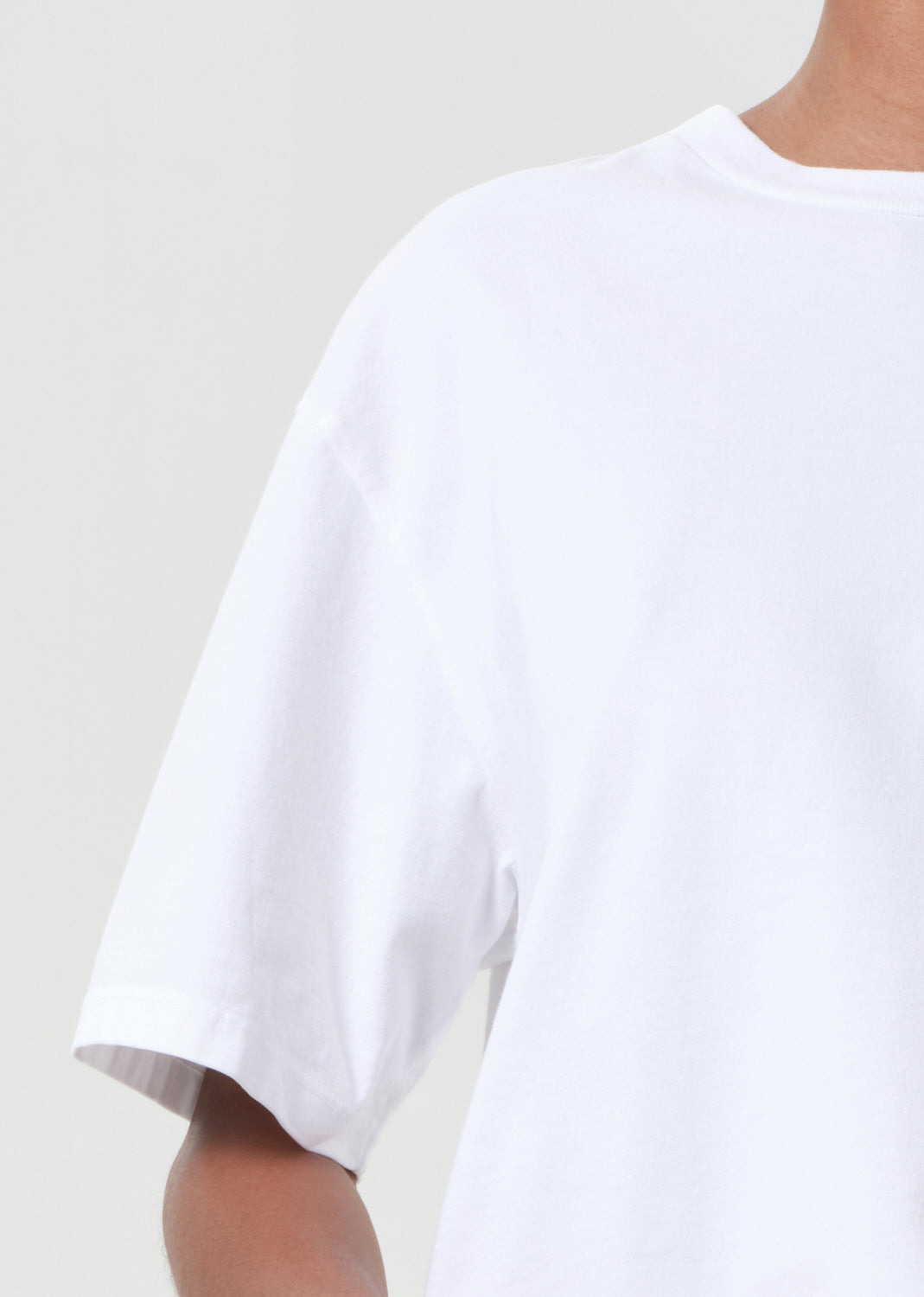 SULMA TEE IN BLACK - 6