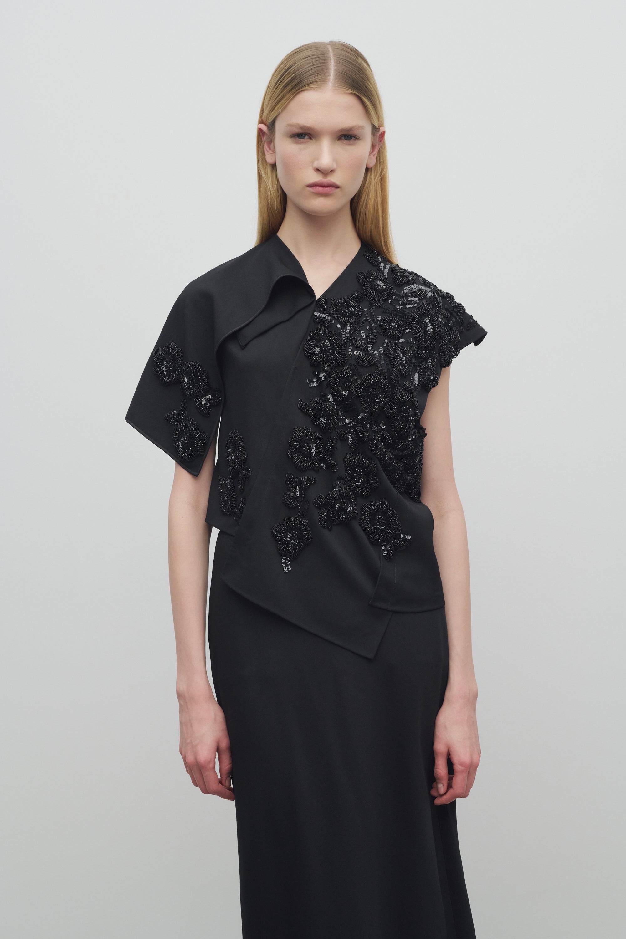 Dossine Top in Embroidered Wool - 3