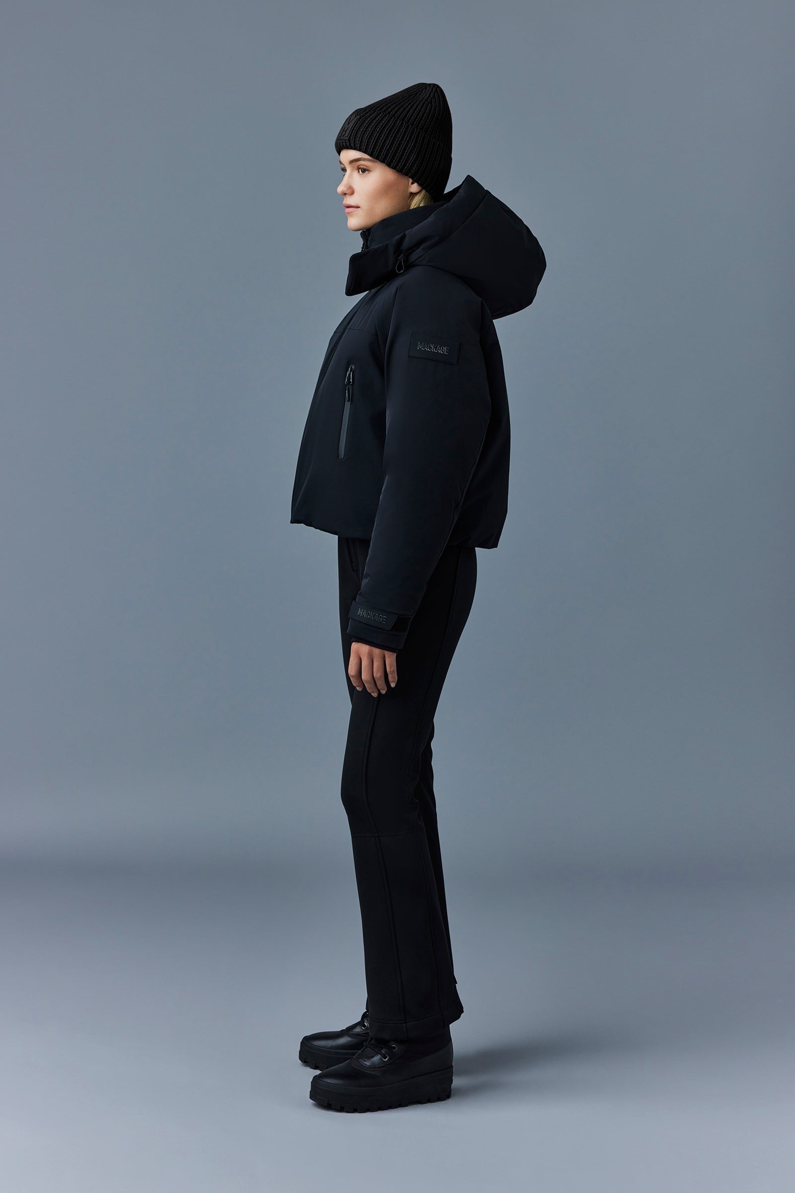 AMANDA Stretch down ski jacket with hood - 3