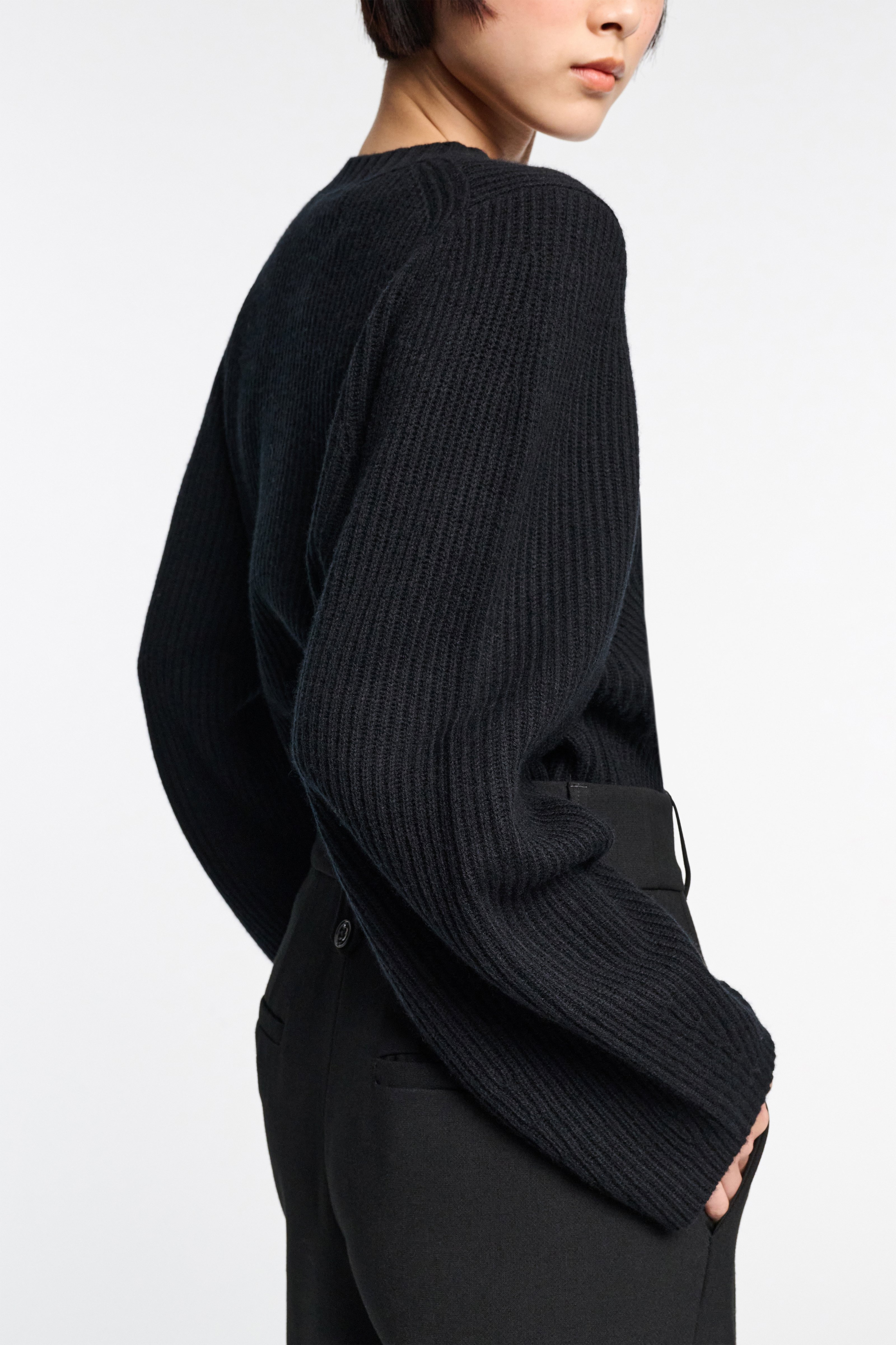 BOLD VOLUMES pullover - 6