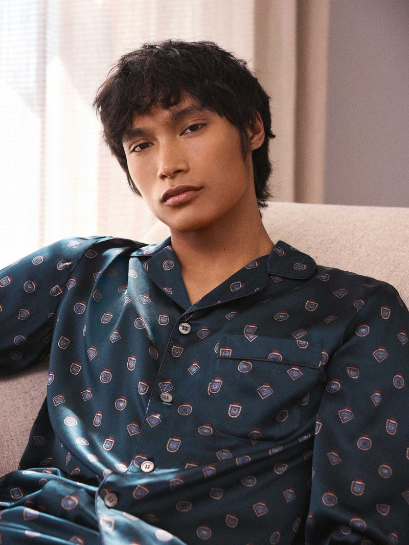Derek Rose Men's Pajamas Silk Satin Green Badge Print outlook
