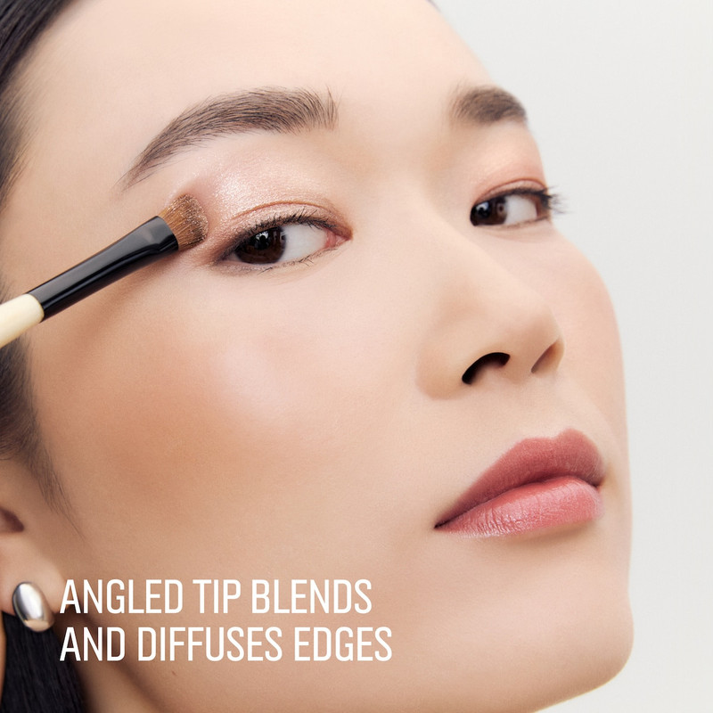 Angle Eyeshadow Brush 4