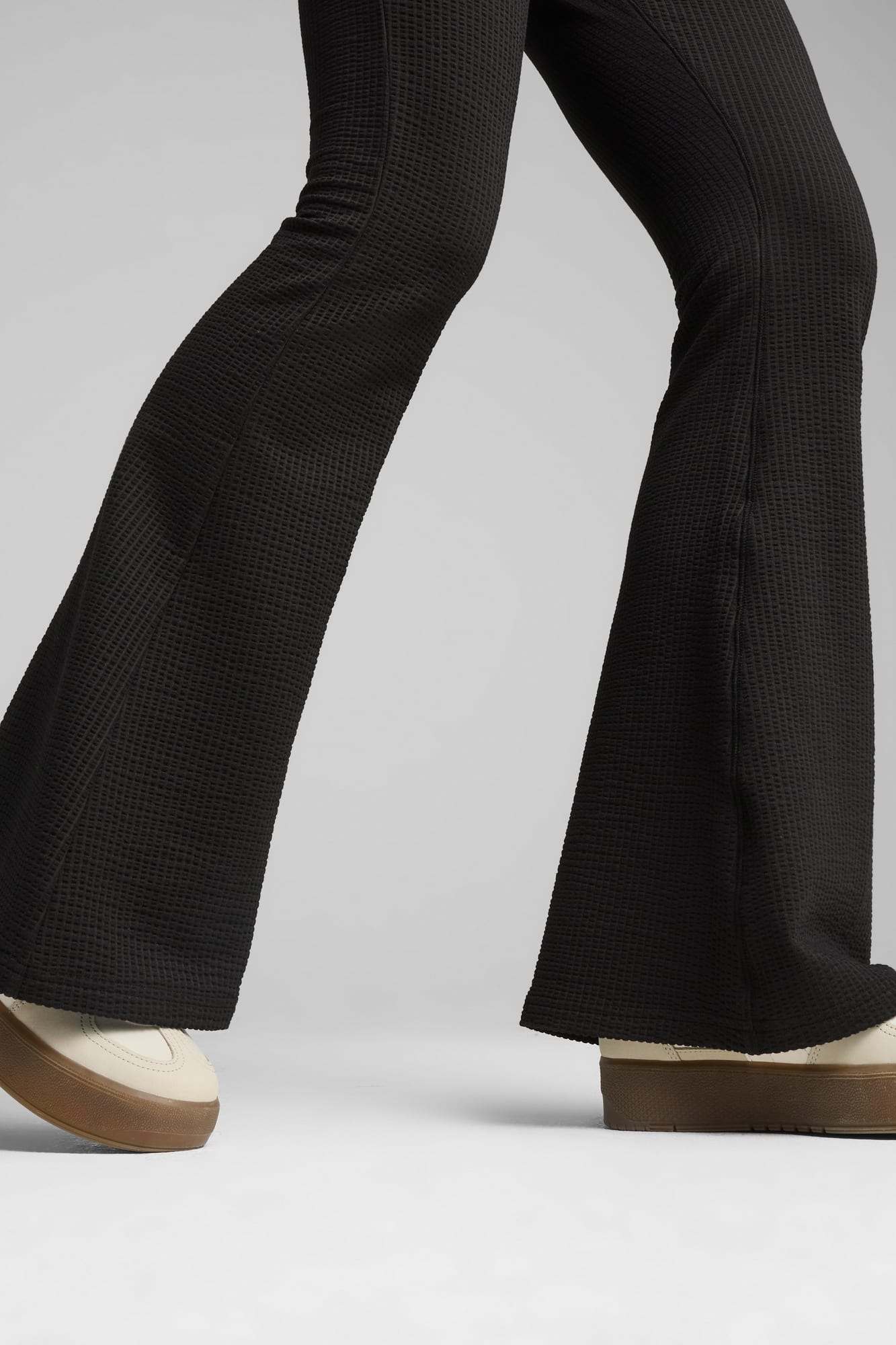 DARE TO Women's Textured Flared Leggings - 7