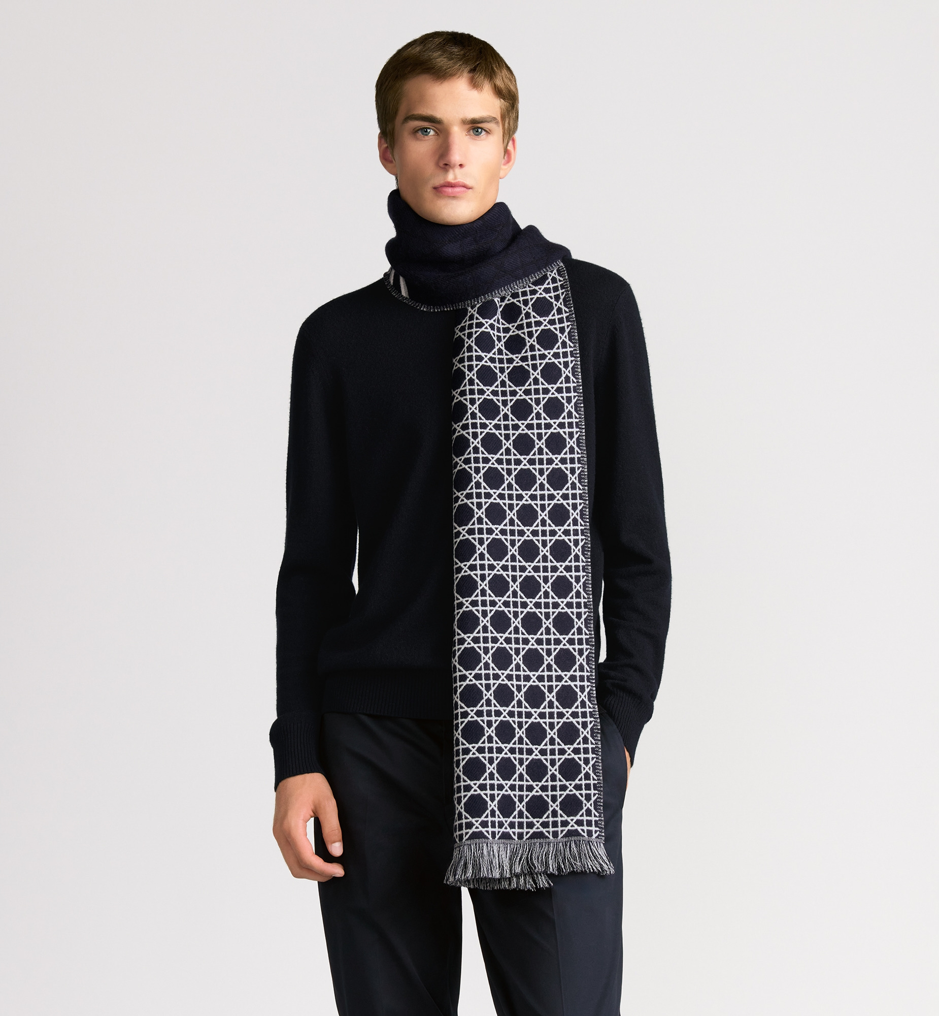 Christian Dior クロワジエール 2016 スカーフ Striped Cannage Scarf Navy Blue, Gray and White Wool | DIOR