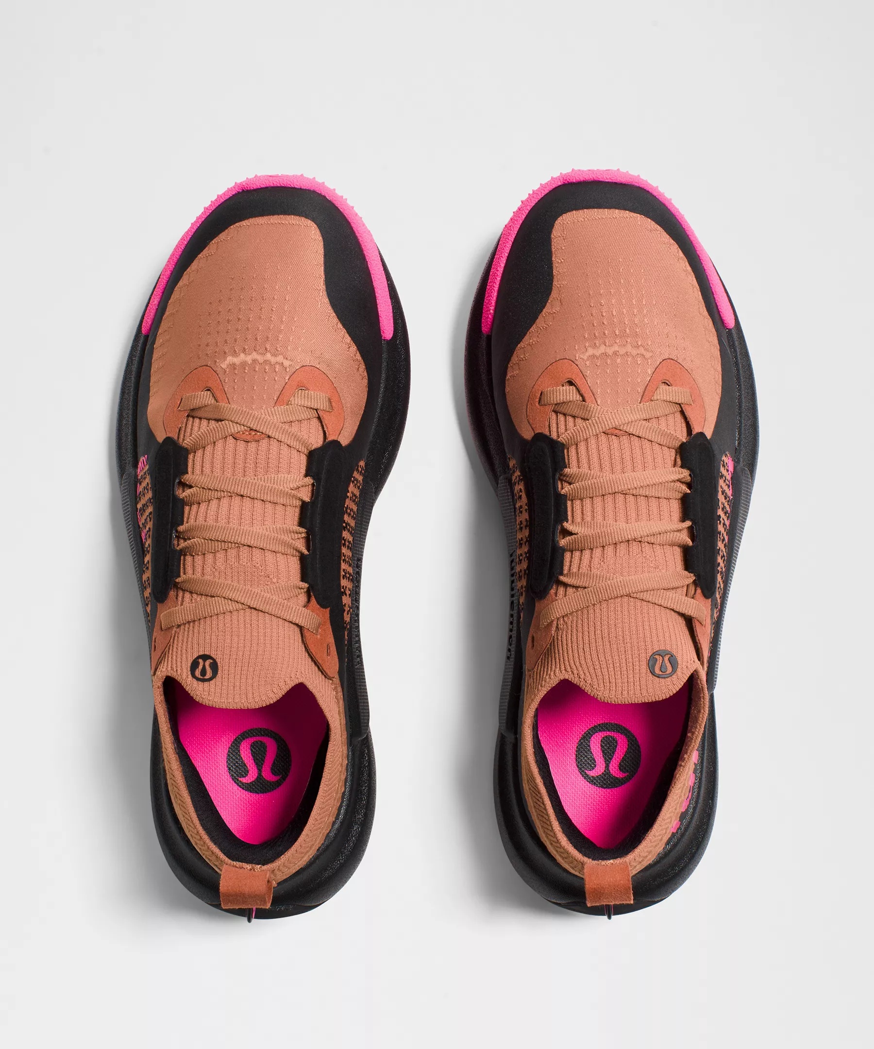 Women's Wildfeel Trail Running Shoe - 5