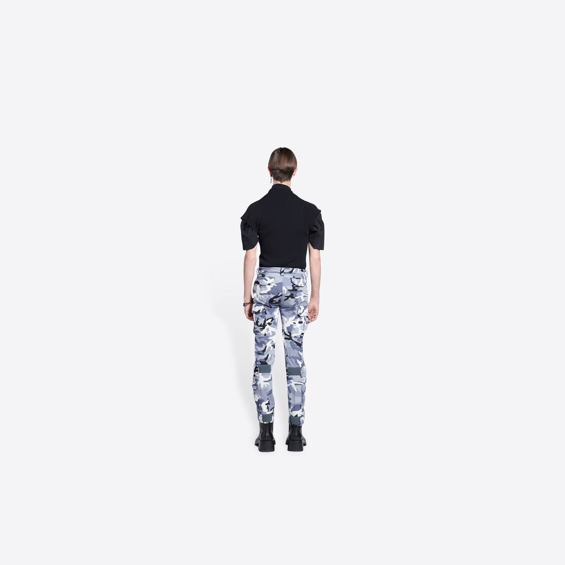 Men's Fitted Cargo Pants in Grey - 5