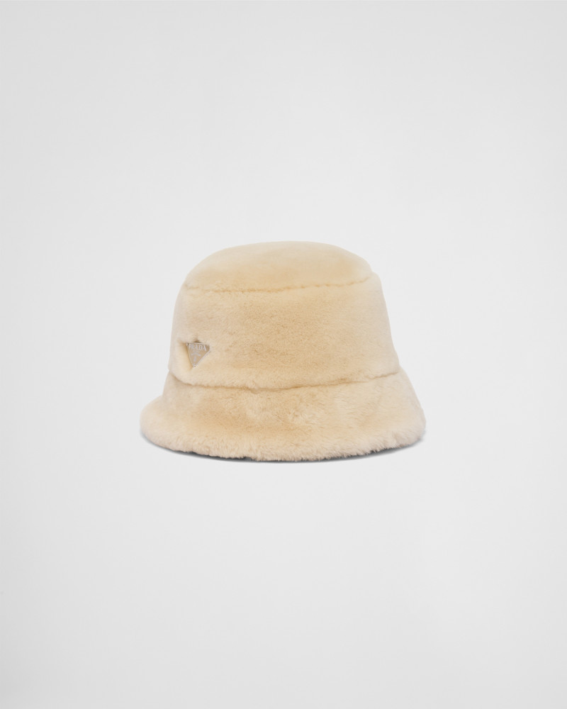 Shearling bucket hat 1