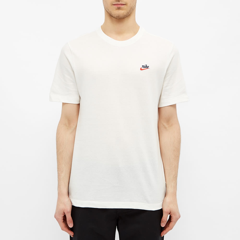 Nike Heritage Chest Logo Tee - 4