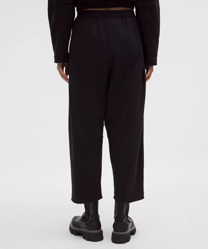 Loungeful Barrel-Leg High-Rise Cropped Pant 3