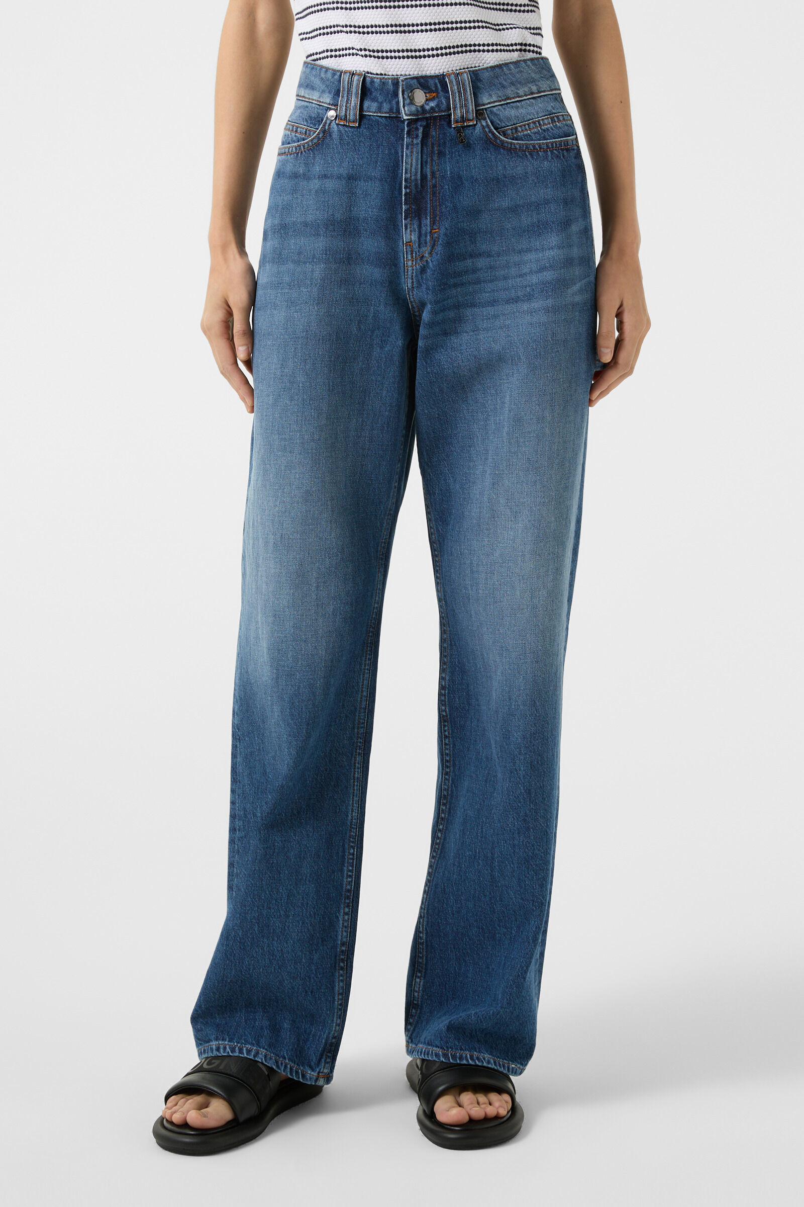 Dyna wide fit jeans in Washed blue denim - 2