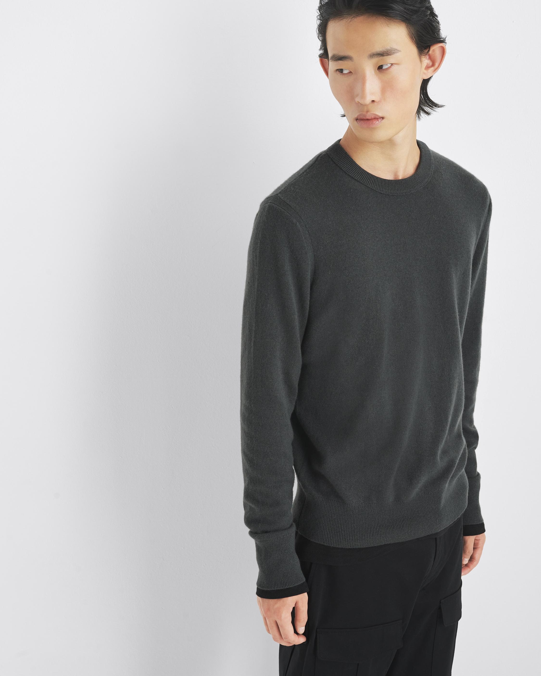 Harding Cashmere Crew
Classic Fit - 2
