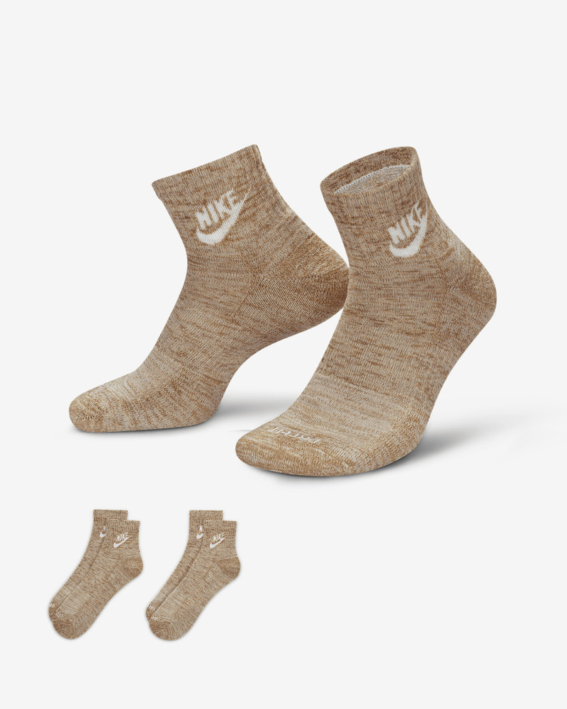 Nike Everyday Plus Cushioned Ankle Socks 1