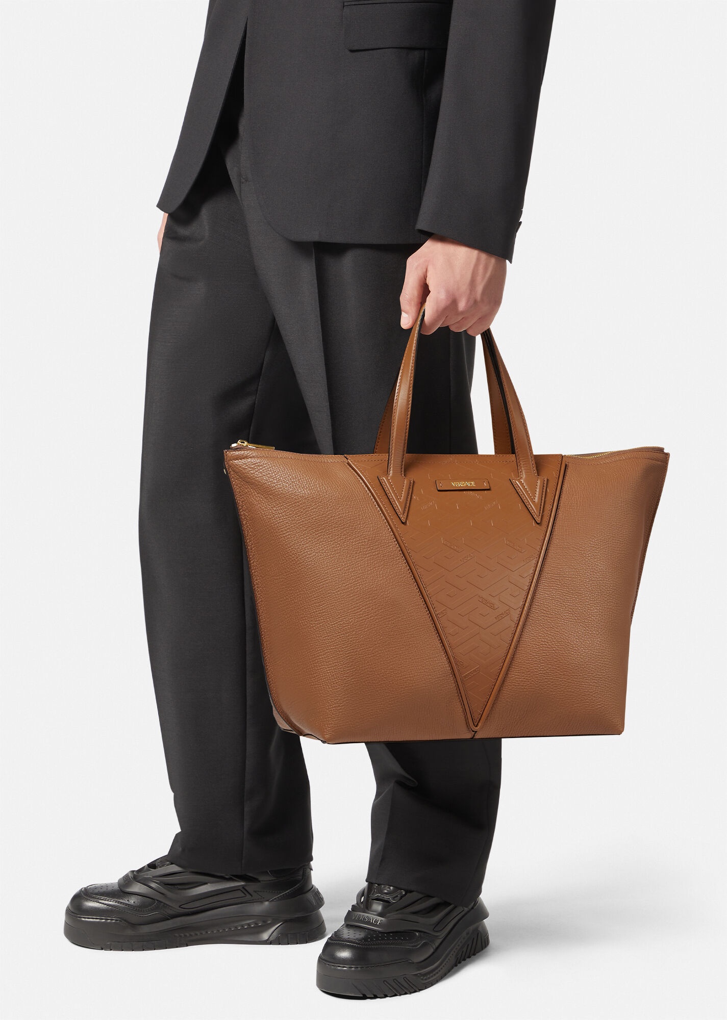 V Greca Signature Tote Bag - 6
