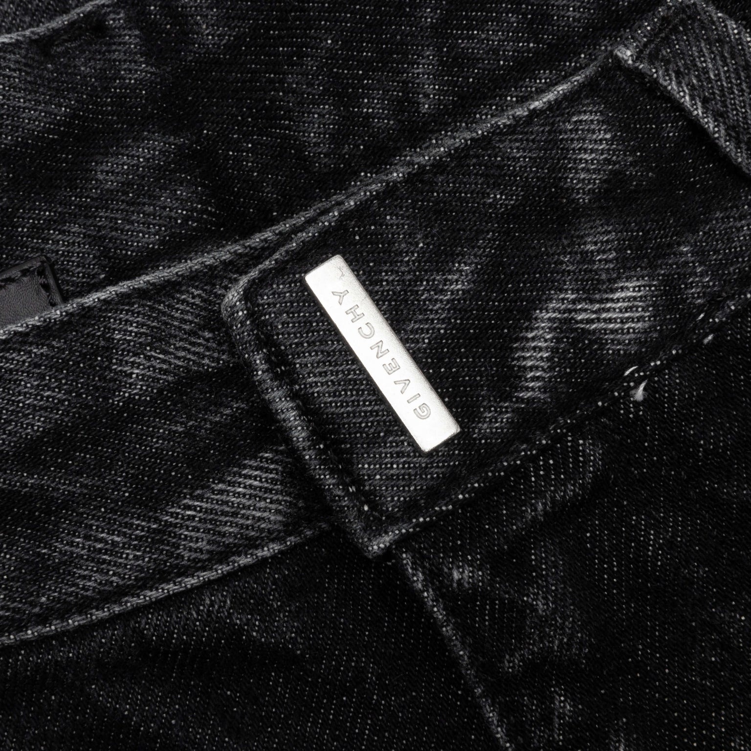 GIVENCHY SLIM FIT DENIM W/ ZIPS - BLACK/WHITE - 3