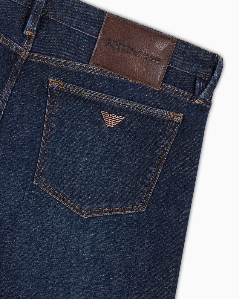 J75 SLIM-FIT, RINSE-WASH COMFORT DENIM JEANS 6