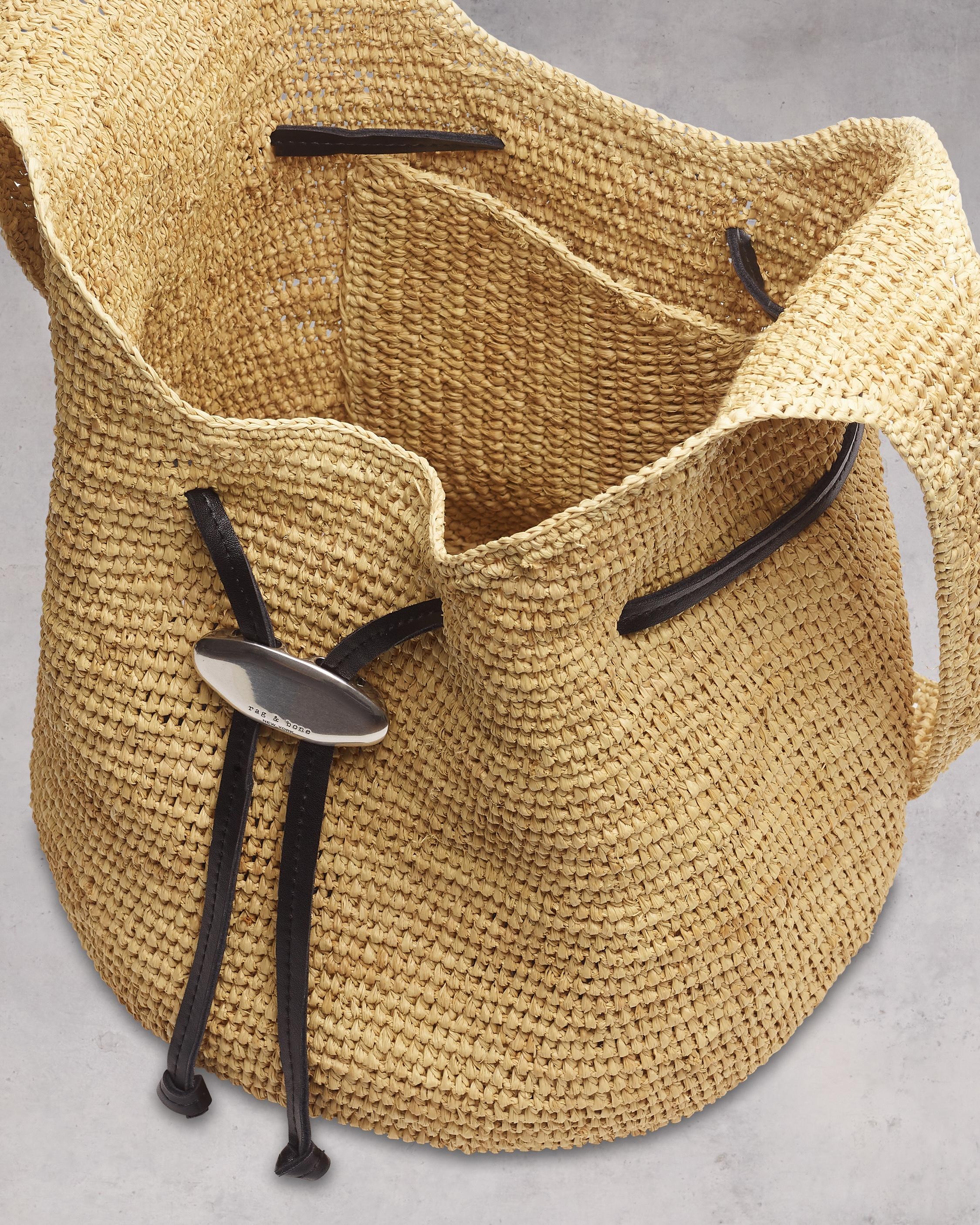 Daily Bucket Bag - Raffia
Small Tote Bag - 4