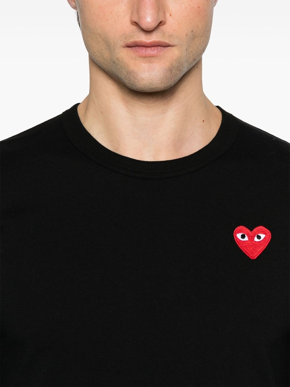 heart-patch T-shirt - 5