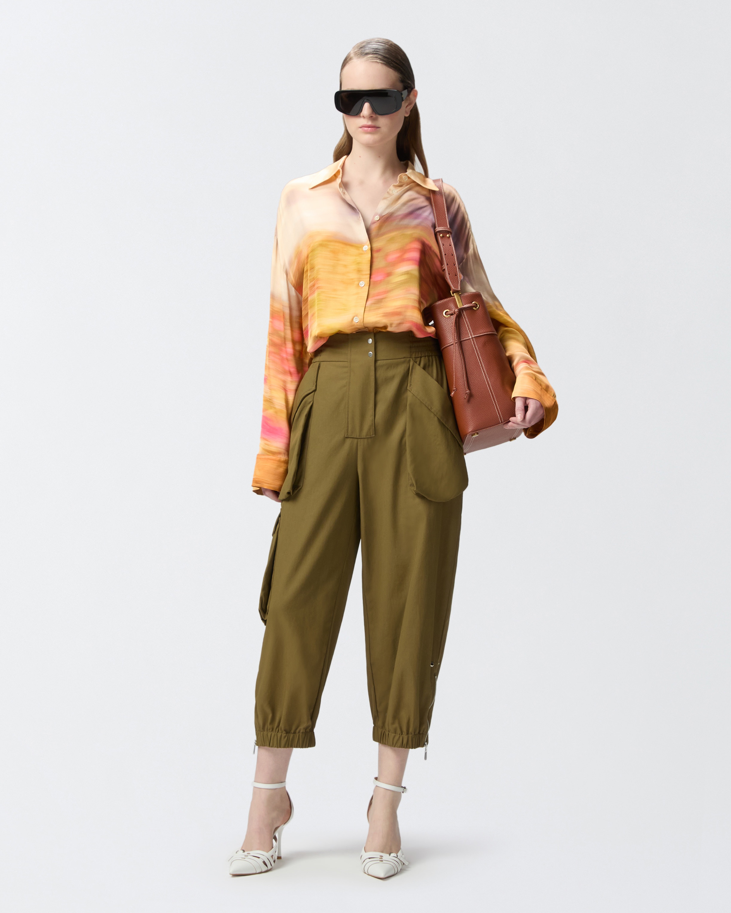 LIGHTWEIGHT CARGO TROUSERS WITH MAXI POCKETS - 2