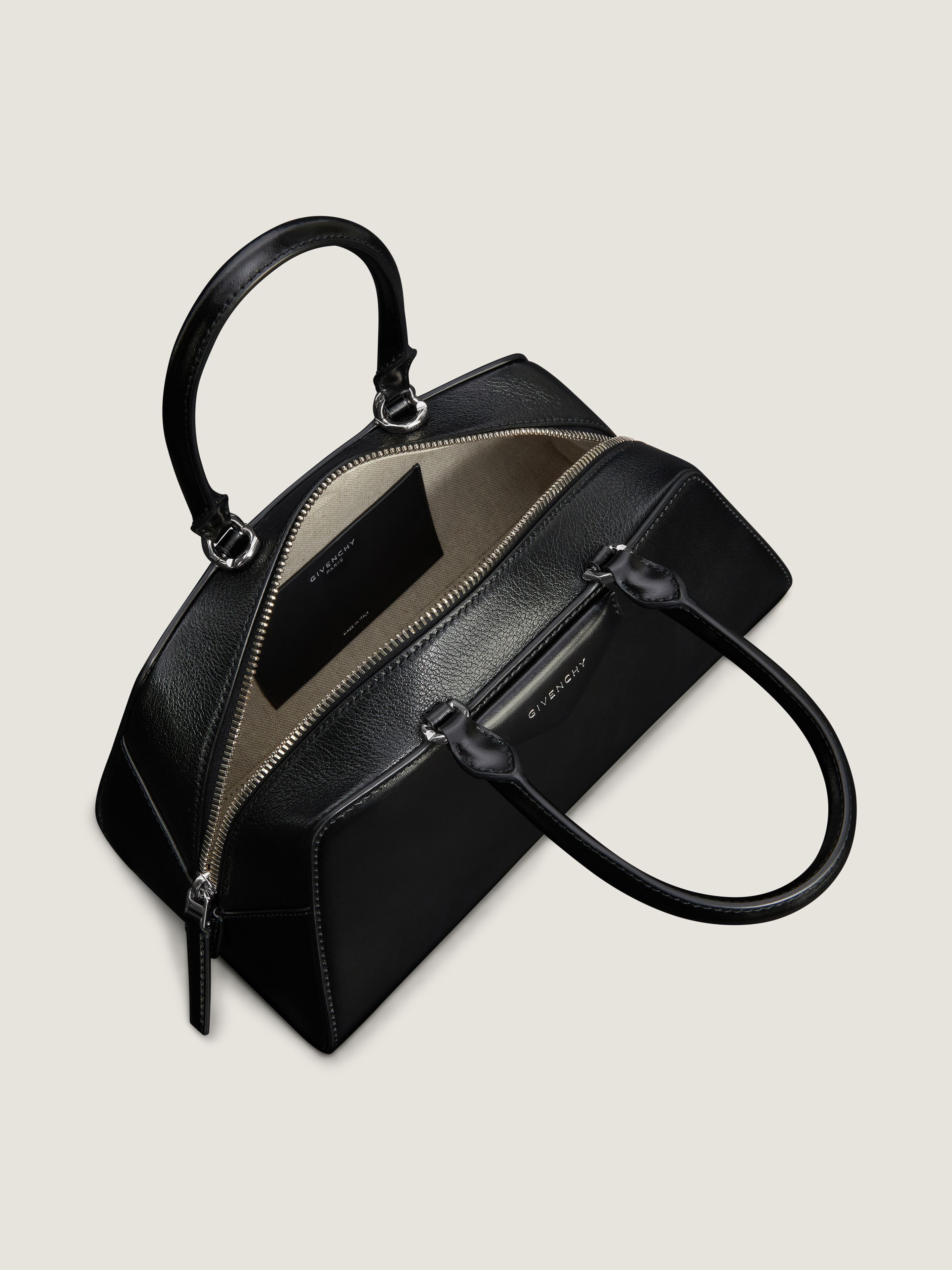 SMALL ANTIGONA CUBE EAST-WEST BAG IN BOX LEATHER - 5
