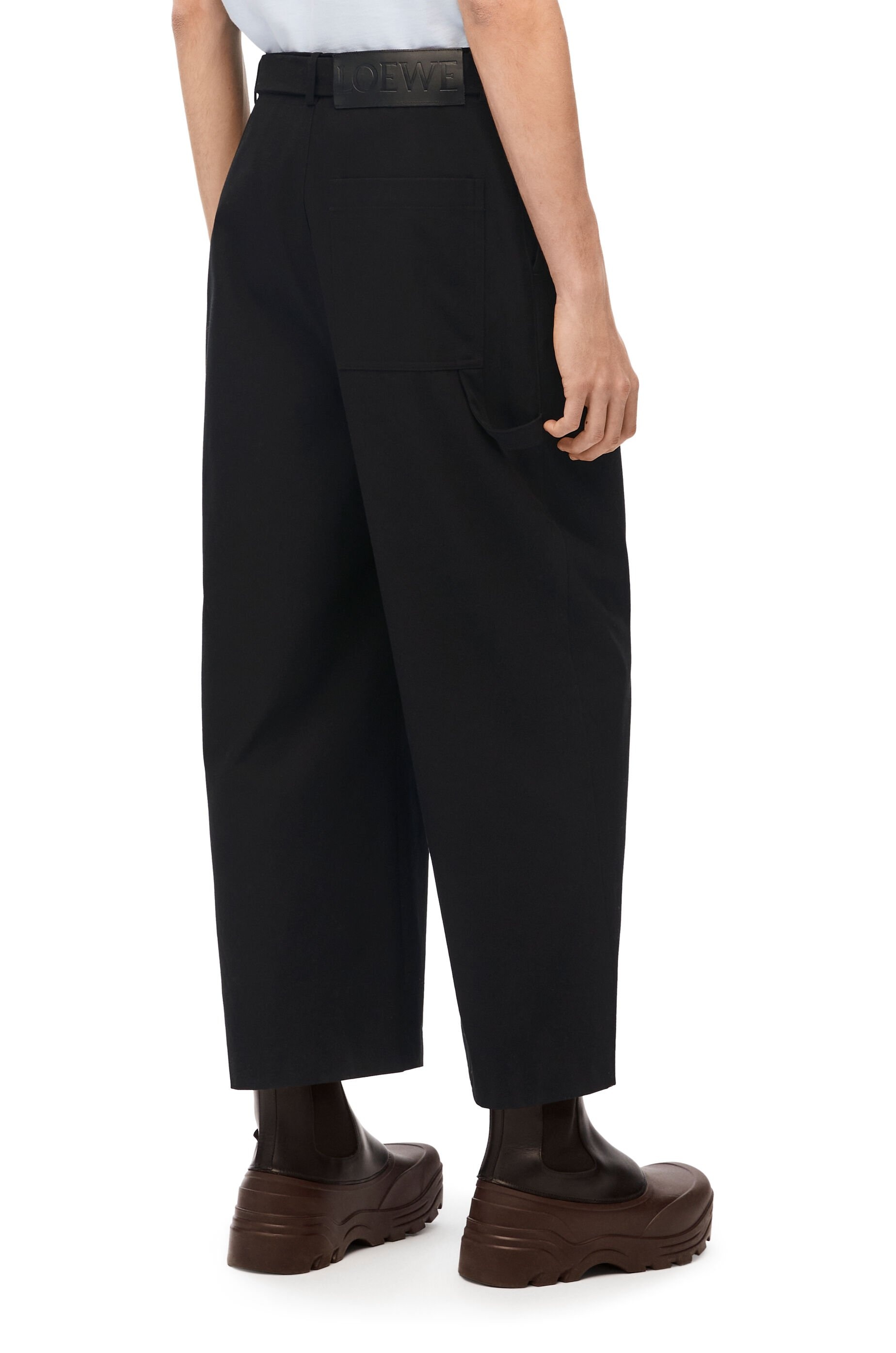 Low crotch trousers in cotton - 4