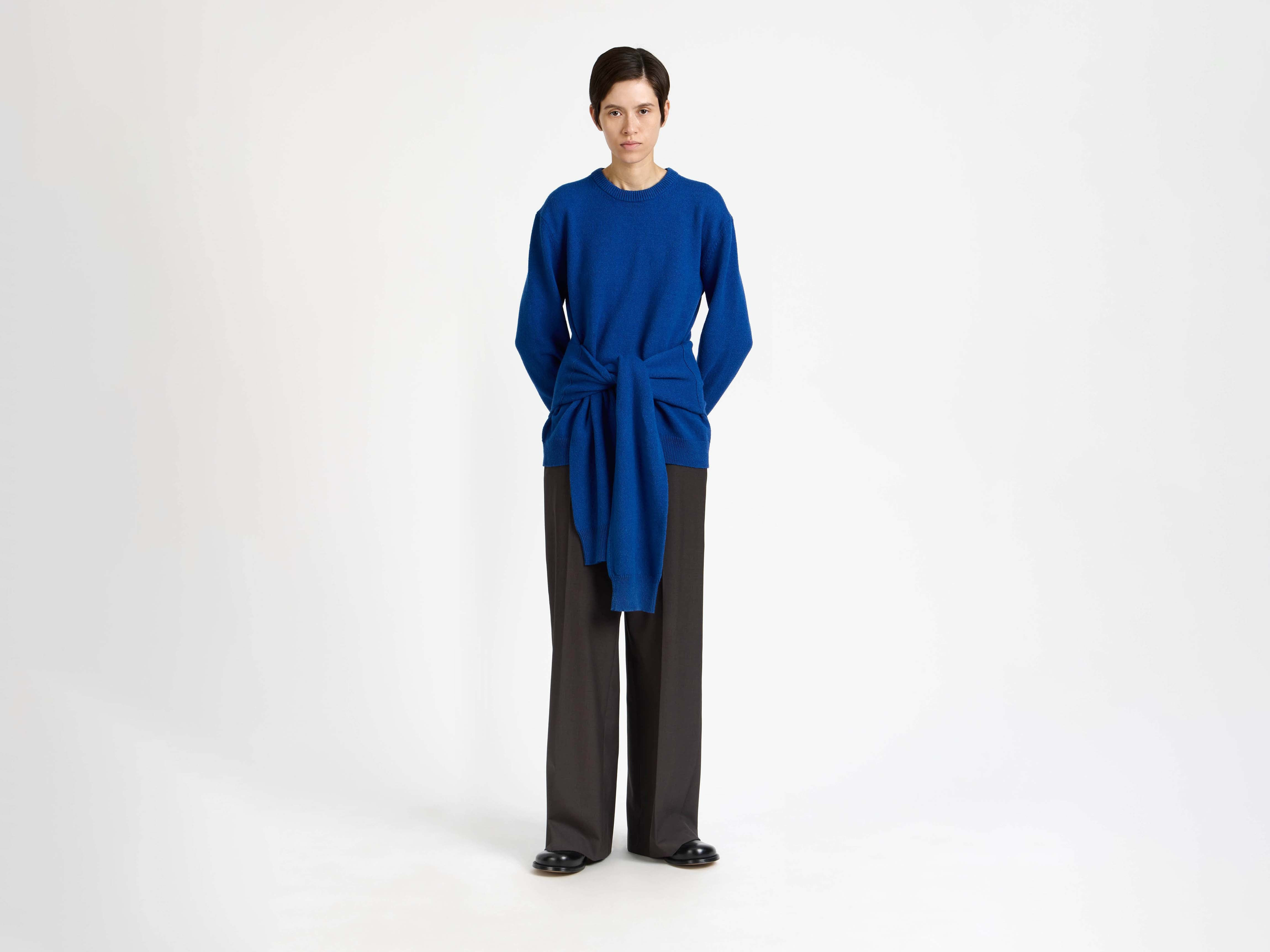 SLEEVE-TIE WAISTED JUMPER IN COBALT - 2